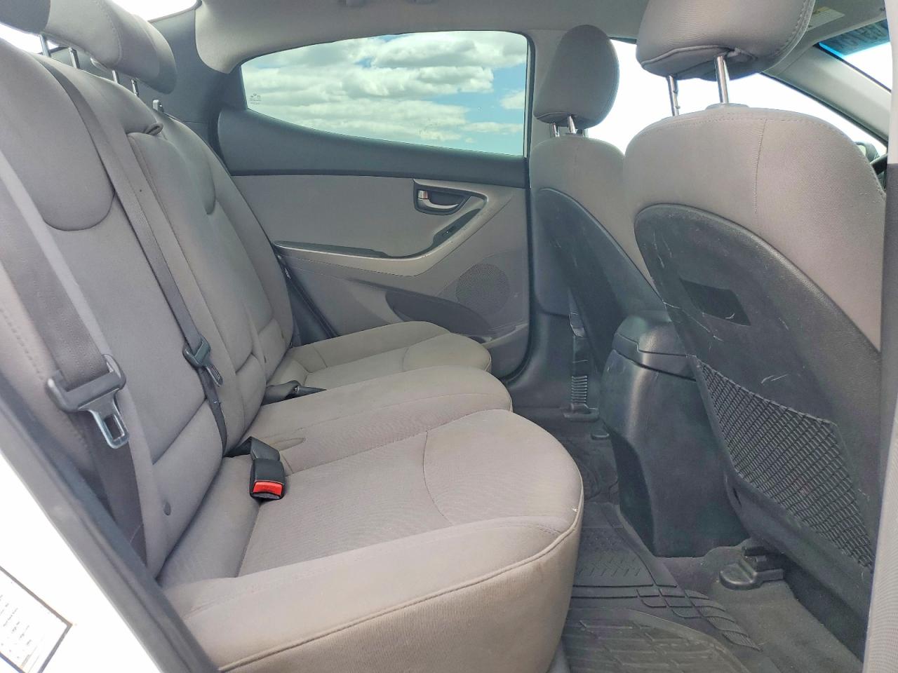 2015 Hyundai Elantra Se White vin: 5NPDH4AE3FH569514