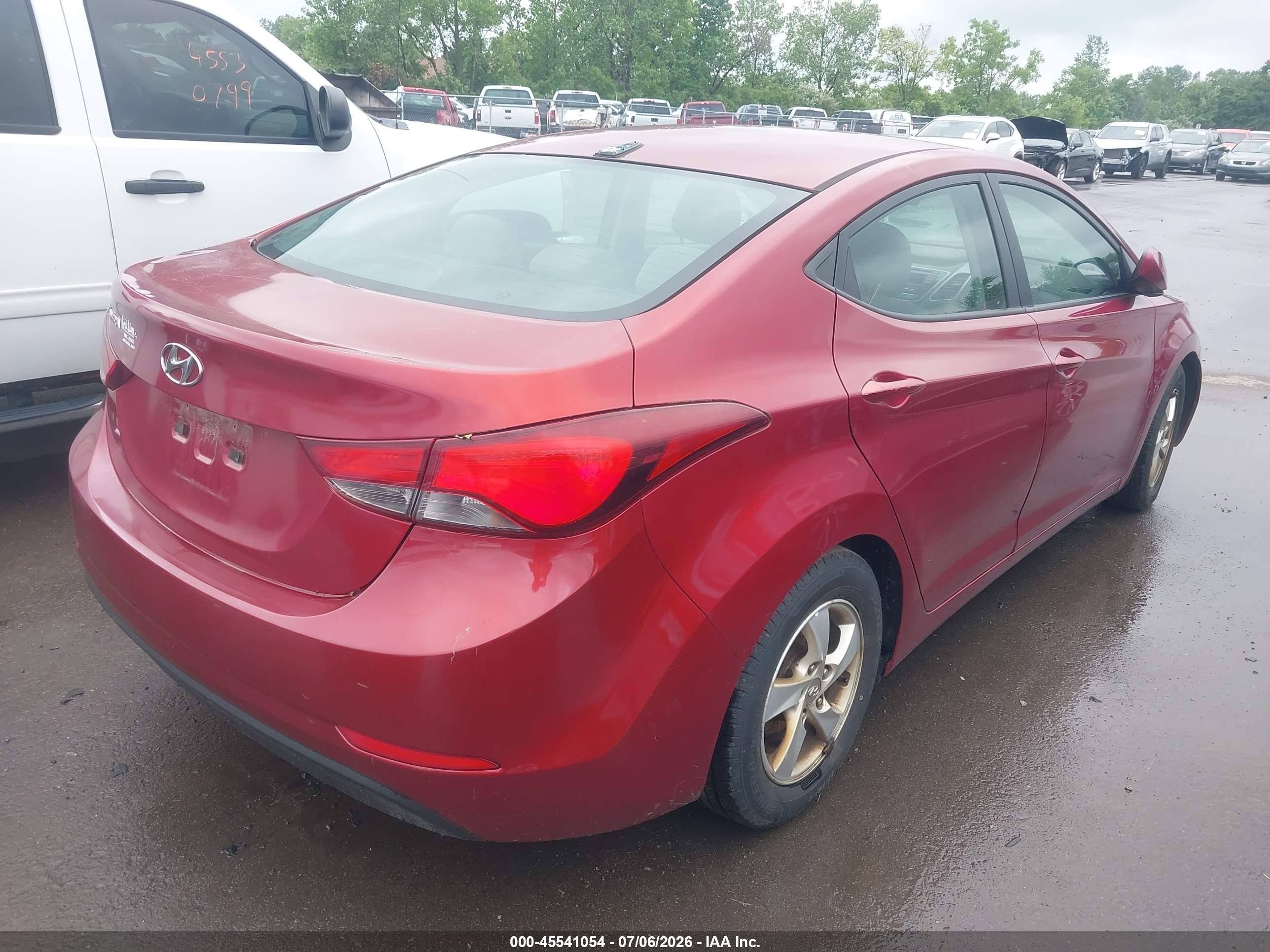 2015 Hyundai Elantra Se Красный vin: 5NPDH4AE3FH578343