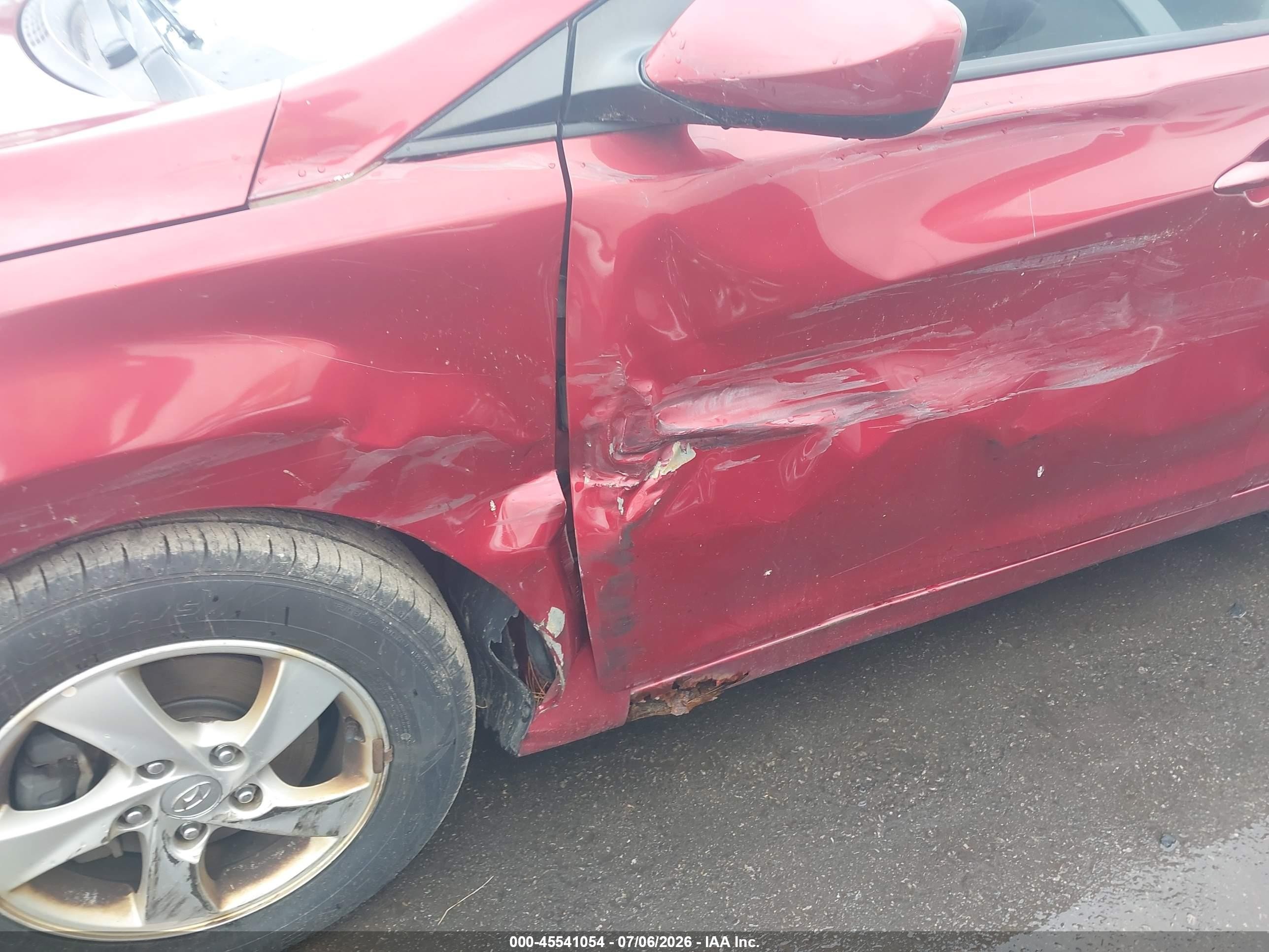2015 Hyundai Elantra Se Красный vin: 5NPDH4AE3FH578343