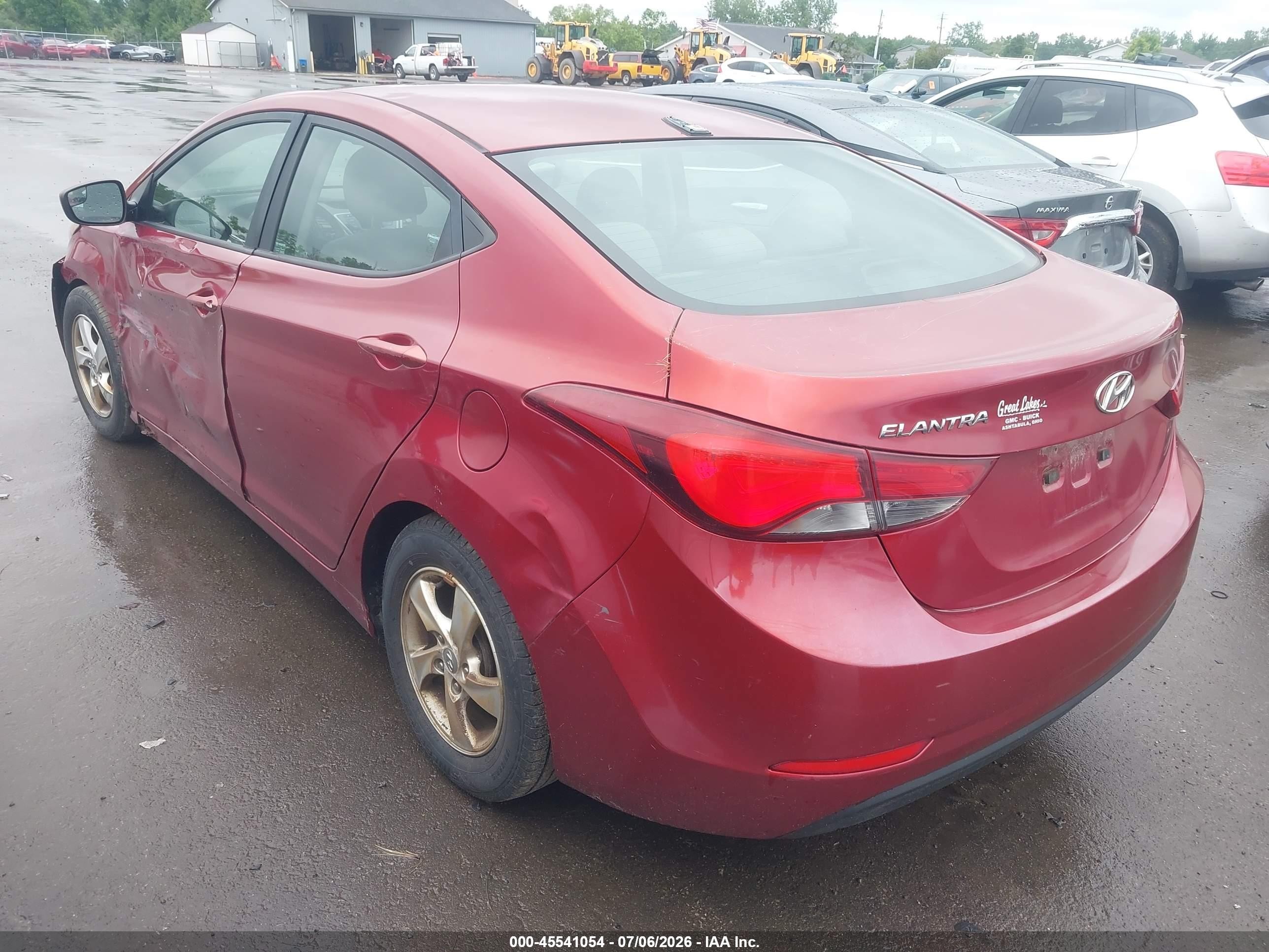 2015 Hyundai Elantra Se Красный vin: 5NPDH4AE3FH578343