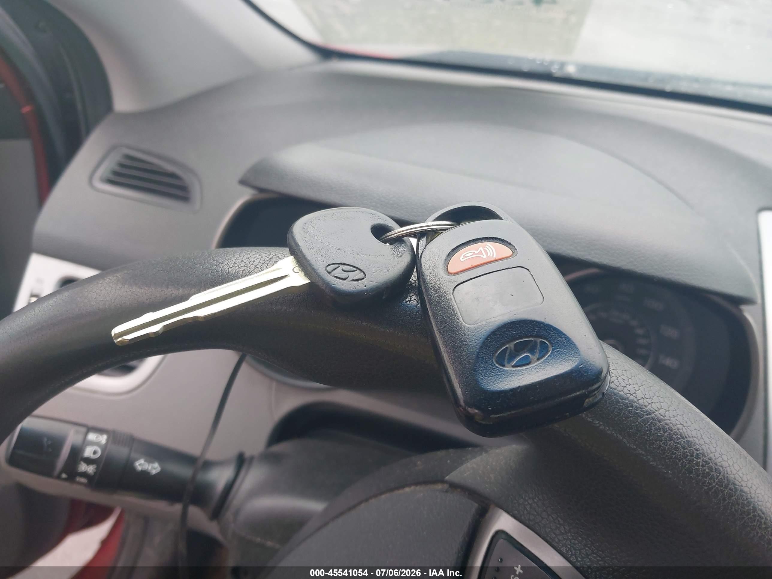 2015 Hyundai Elantra Se Красный vin: 5NPDH4AE3FH578343