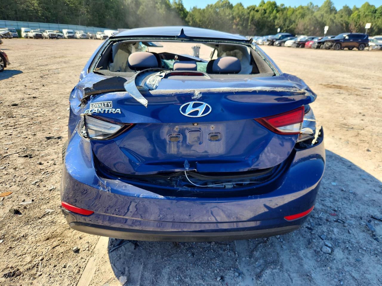2015 Hyundai Elantra Se Синий vin: 5NPDH4AE3FH583140