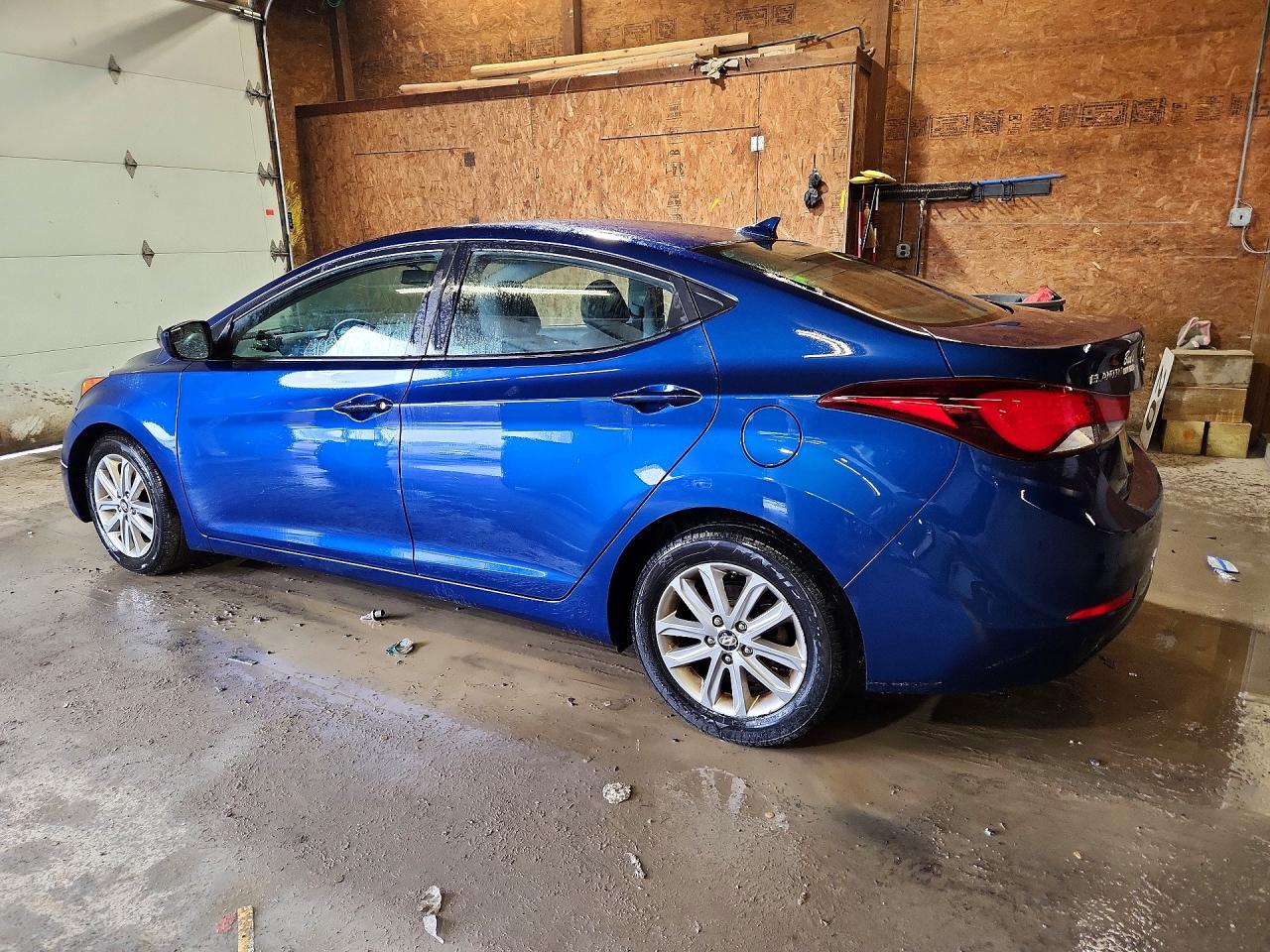 2015 Hyundai Elantra Se Синий vin: 5NPDH4AE3FH593053