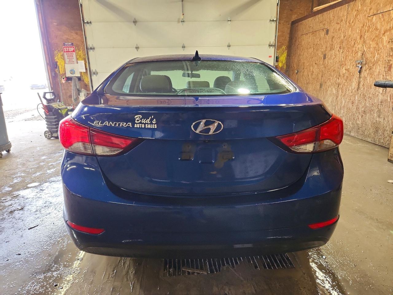 2015 Hyundai Elantra Se Синий vin: 5NPDH4AE3FH593053