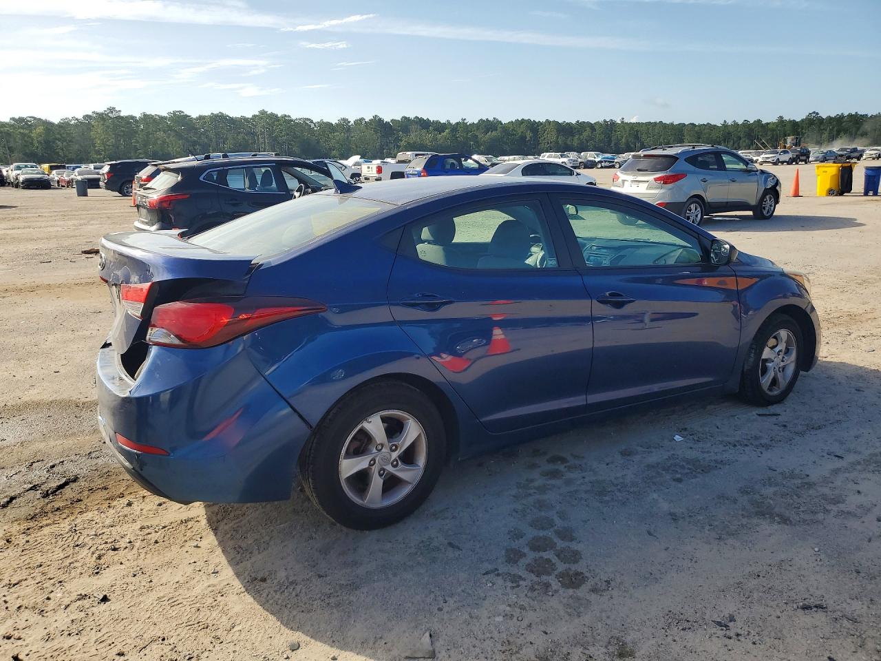 2015 Hyundai Elantra Se Blue vin: 5NPDH4AE3FH596180