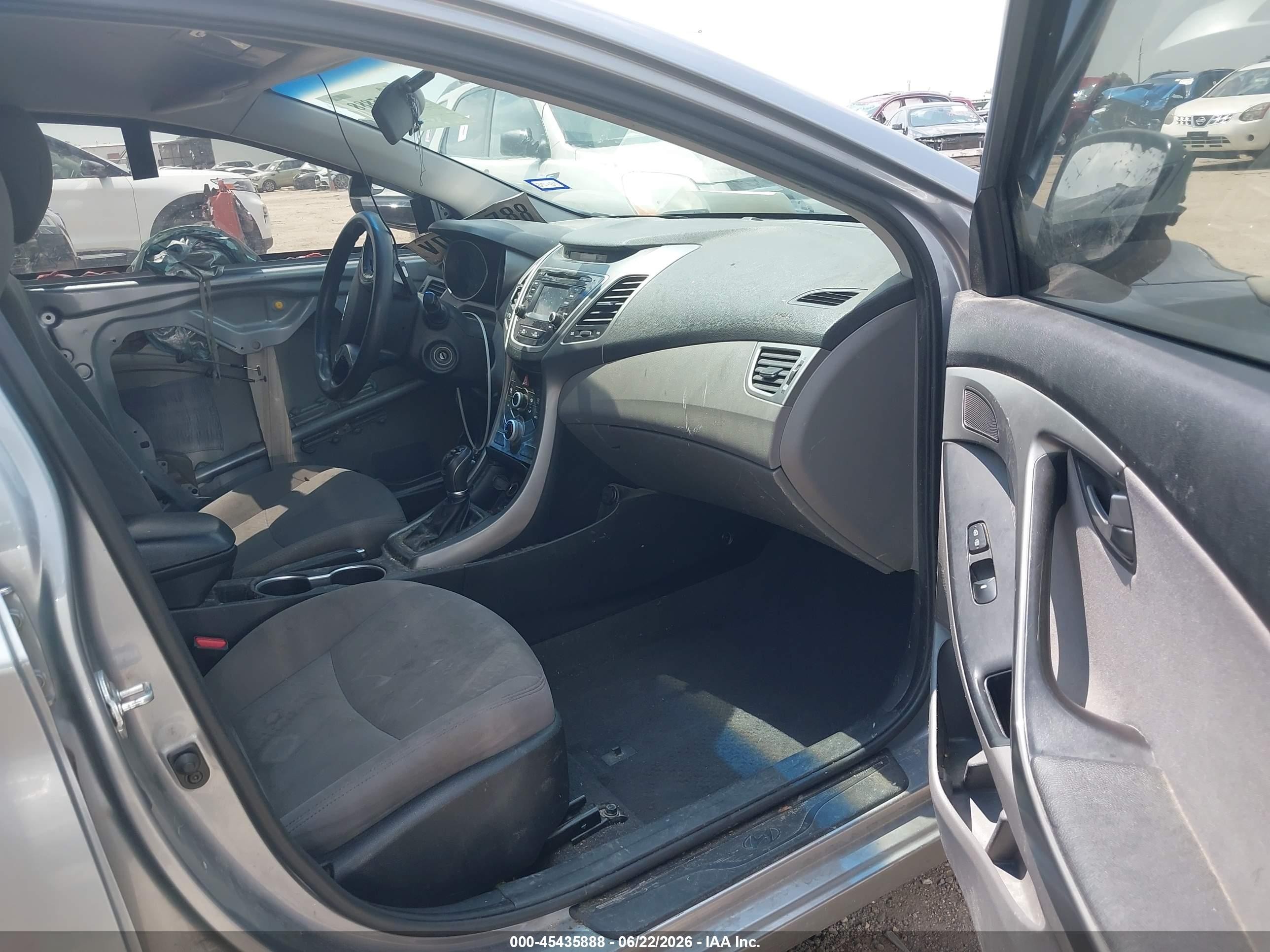 2015 Hyundai Elantra Se Silver vin: 5NPDH4AE3FH599774