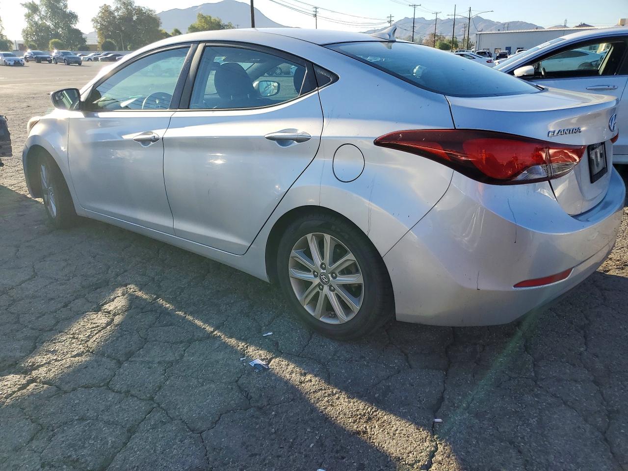 2015 Hyundai Elantra Se Silver vin: 5NPDH4AE3FH599872