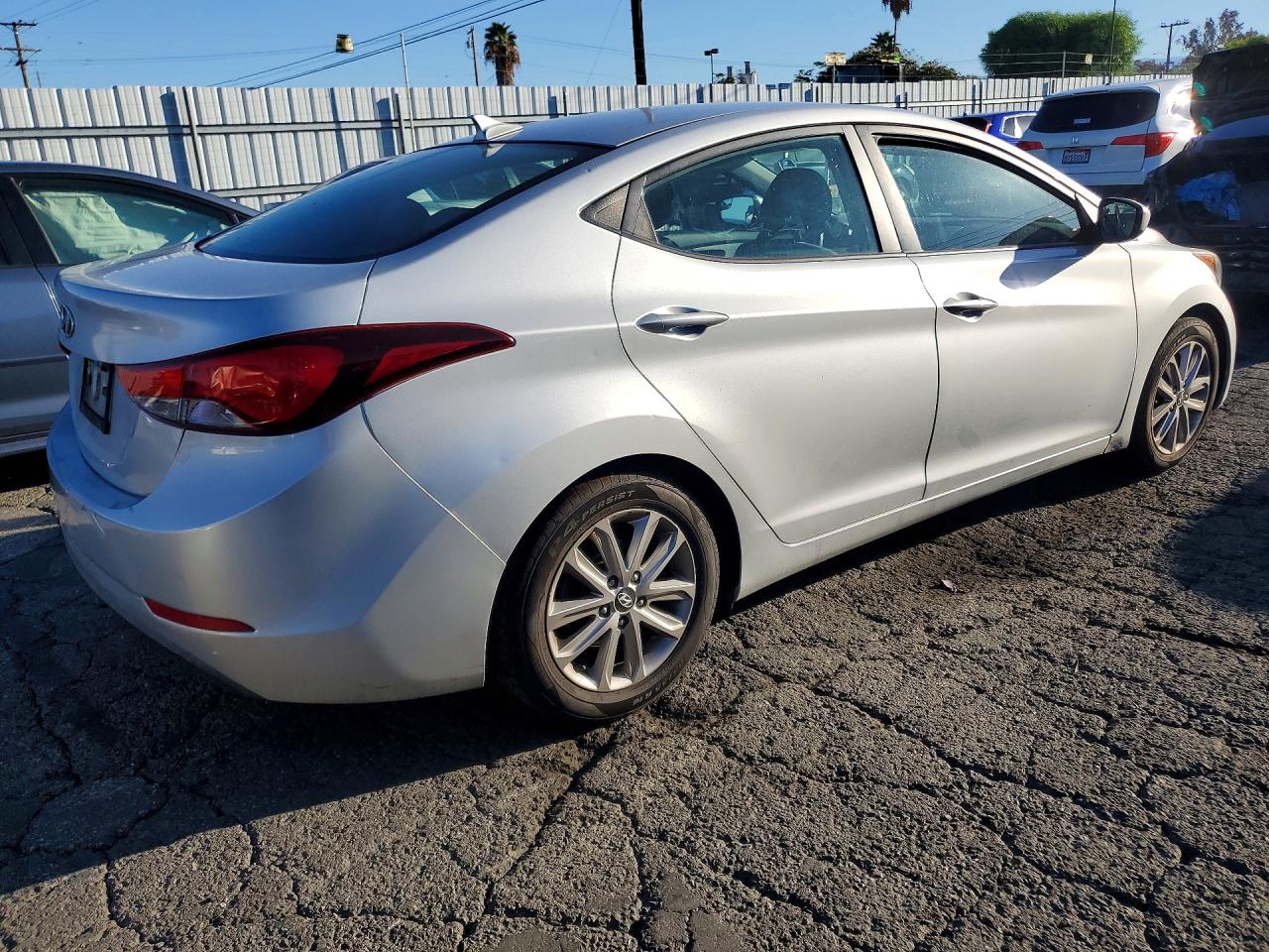 2015 Hyundai Elantra Se Silver vin: 5NPDH4AE3FH599872