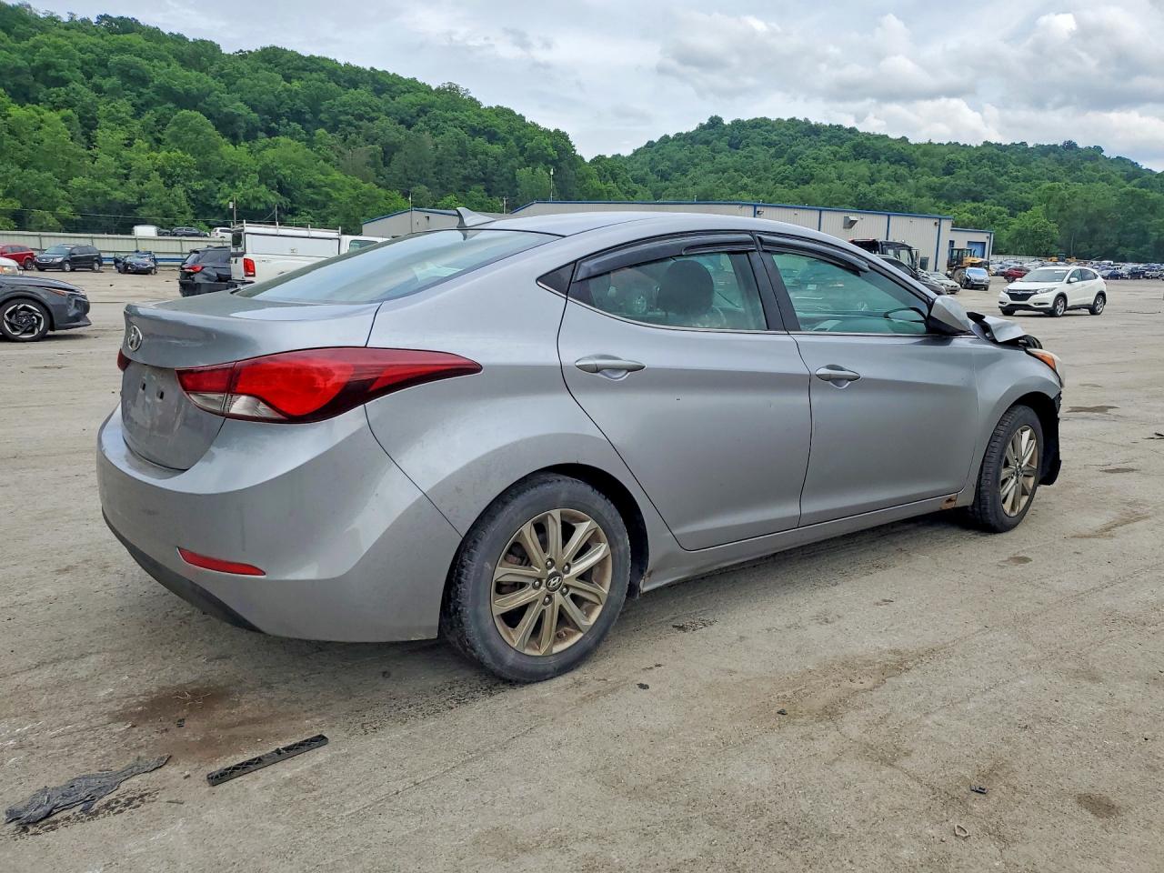 2015 Hyundai Elantra Se Silver vin: 5NPDH4AE3FH609574