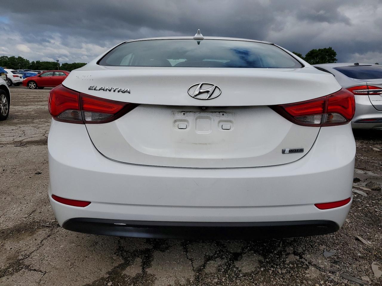 2015 Hyundai Elantra Limited White vin: 5NPDH4AE3FH613396