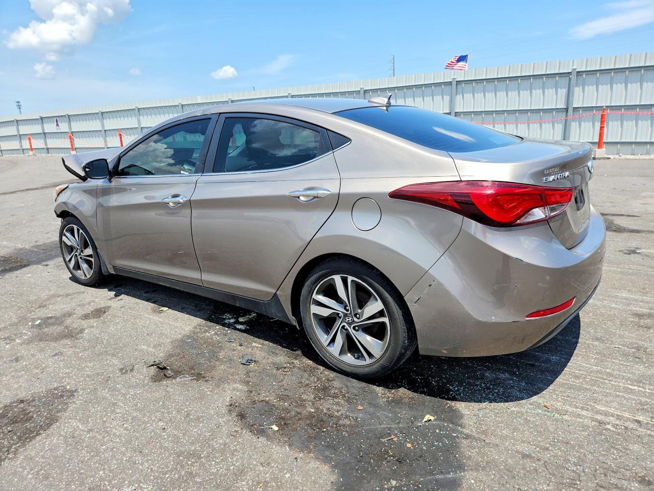 2015 Hyundai Elantra Limited Коричневый vin: 5NPDH4AE3FH615200
