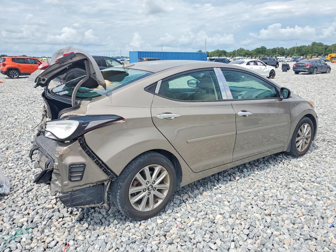 2015 Hyundai Elantra Se Beige vin: 5NPDH4AE3FH617125