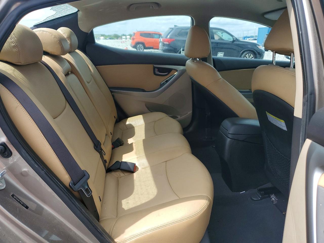 2015 Hyundai Elantra Se Beige vin: 5NPDH4AE3FH617125