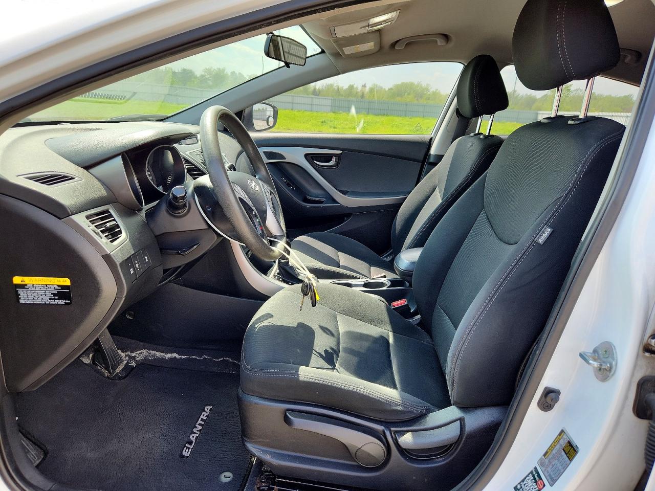 2015 Hyundai Elantra Se White vin: 5NPDH4AE3FH627203