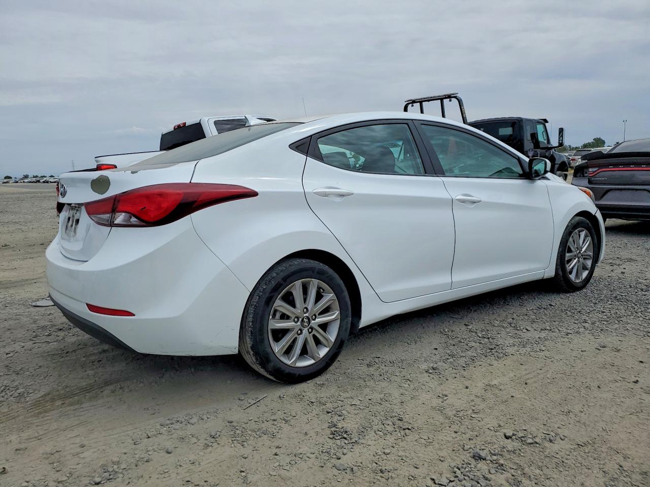 2015 Hyundai Elantra Se White vin: 5NPDH4AE3FH630313