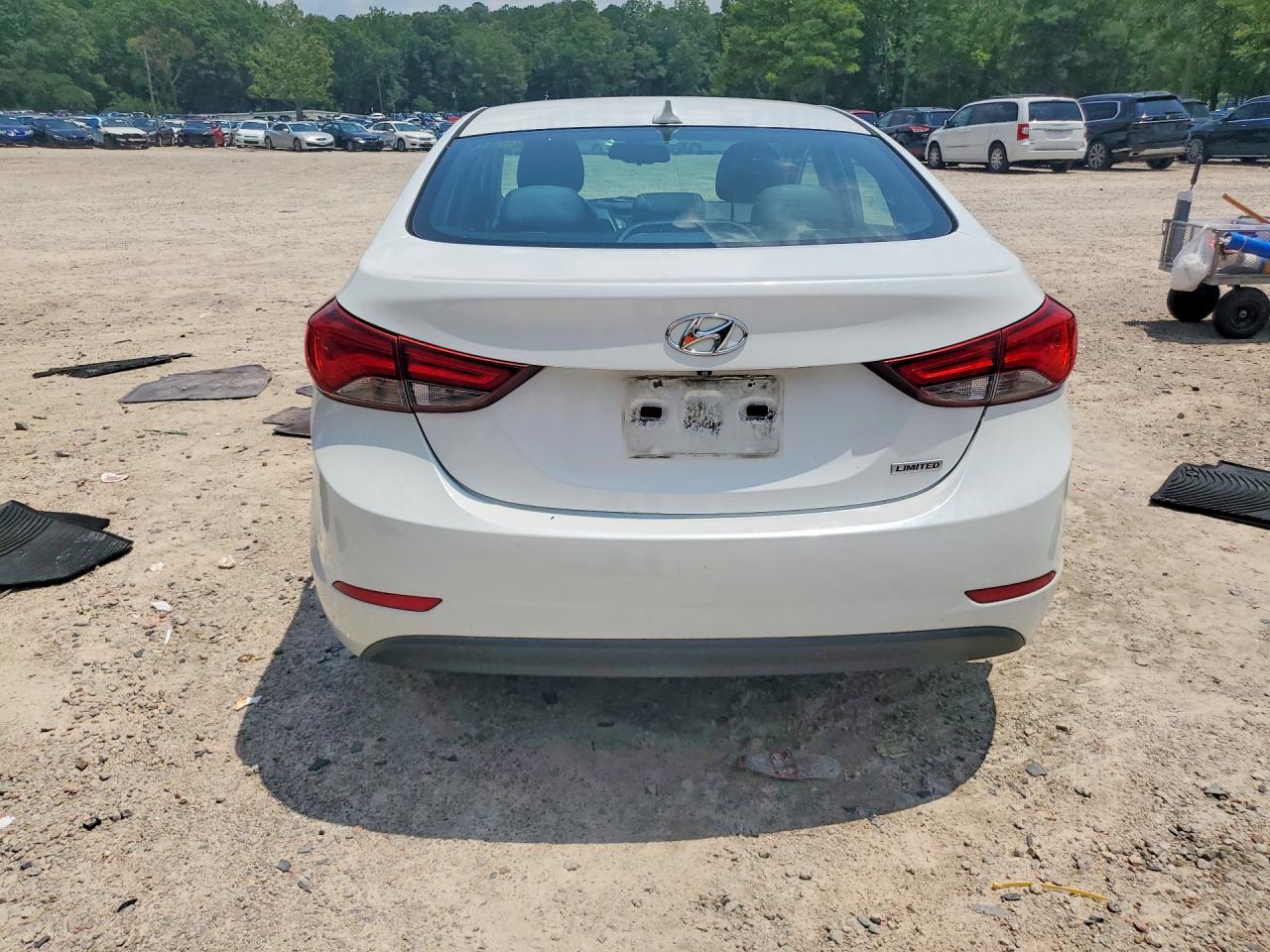 2015 Hyundai Elantra Limited White vin: 5NPDH4AE3FH630859