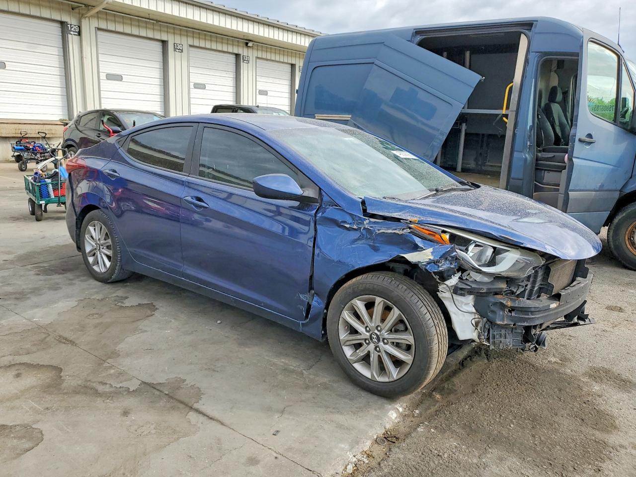 2015 Hyundai Elantra Se Синий vin: 5NPDH4AE3FH632014