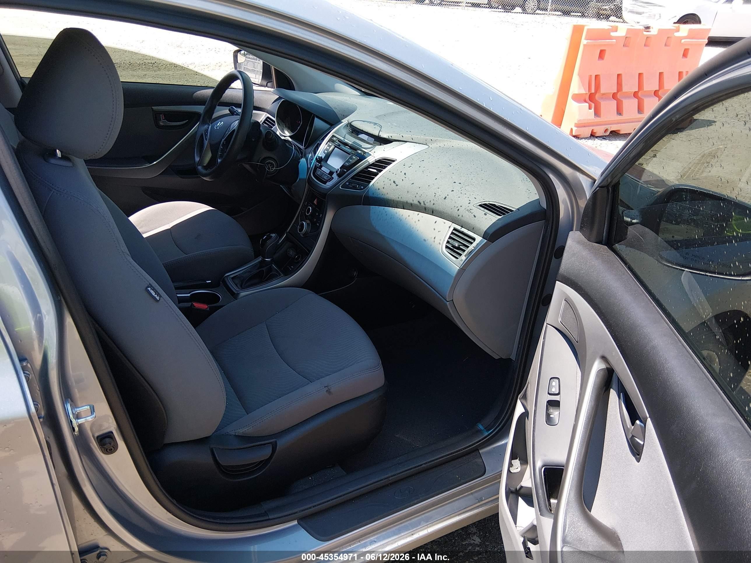 2015 Hyundai Elantra Se Gray vin: 5NPDH4AE3FH633602