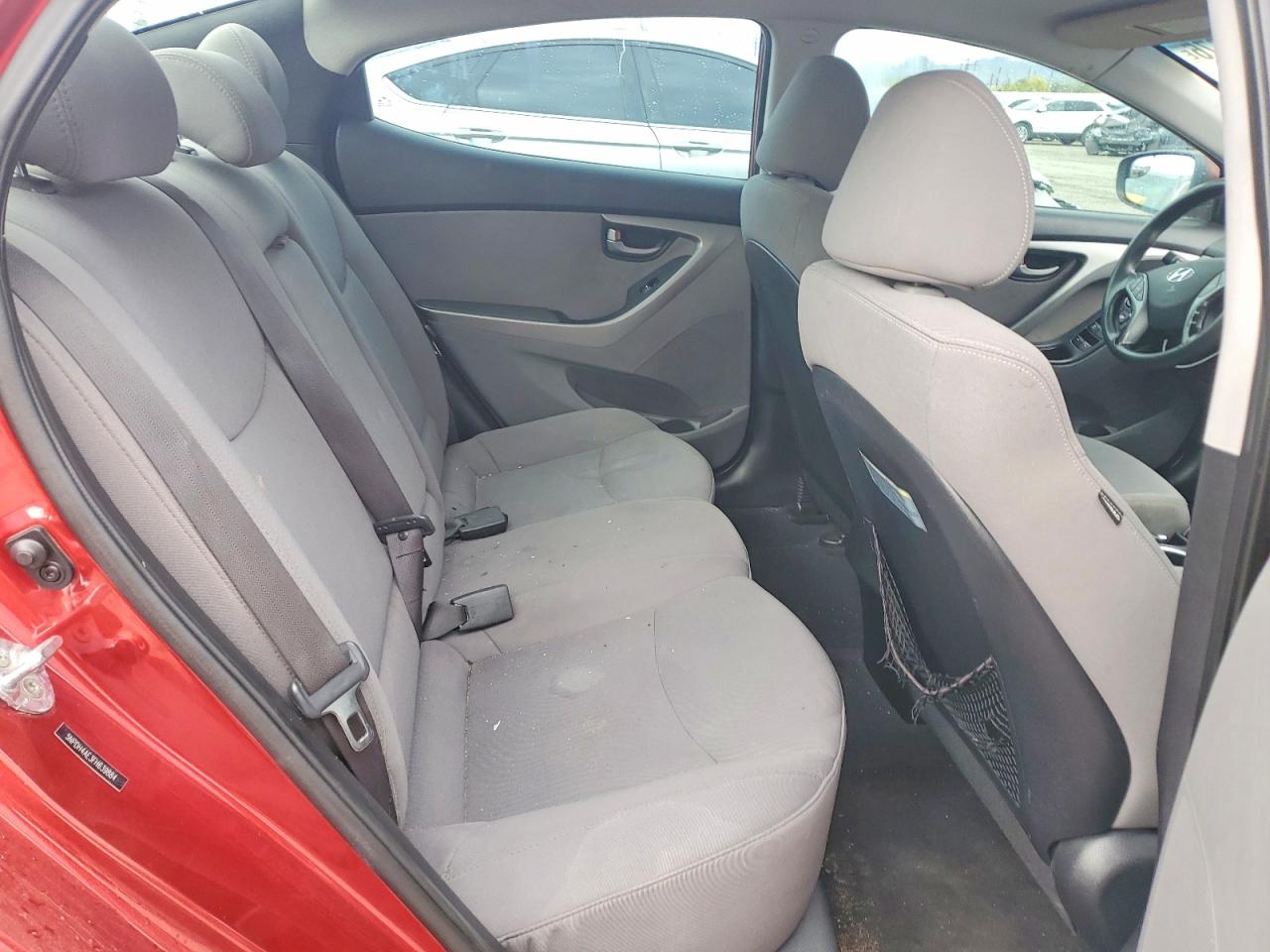 2015 Hyundai Elantra Se Red vin: 5NPDH4AE3FH639884