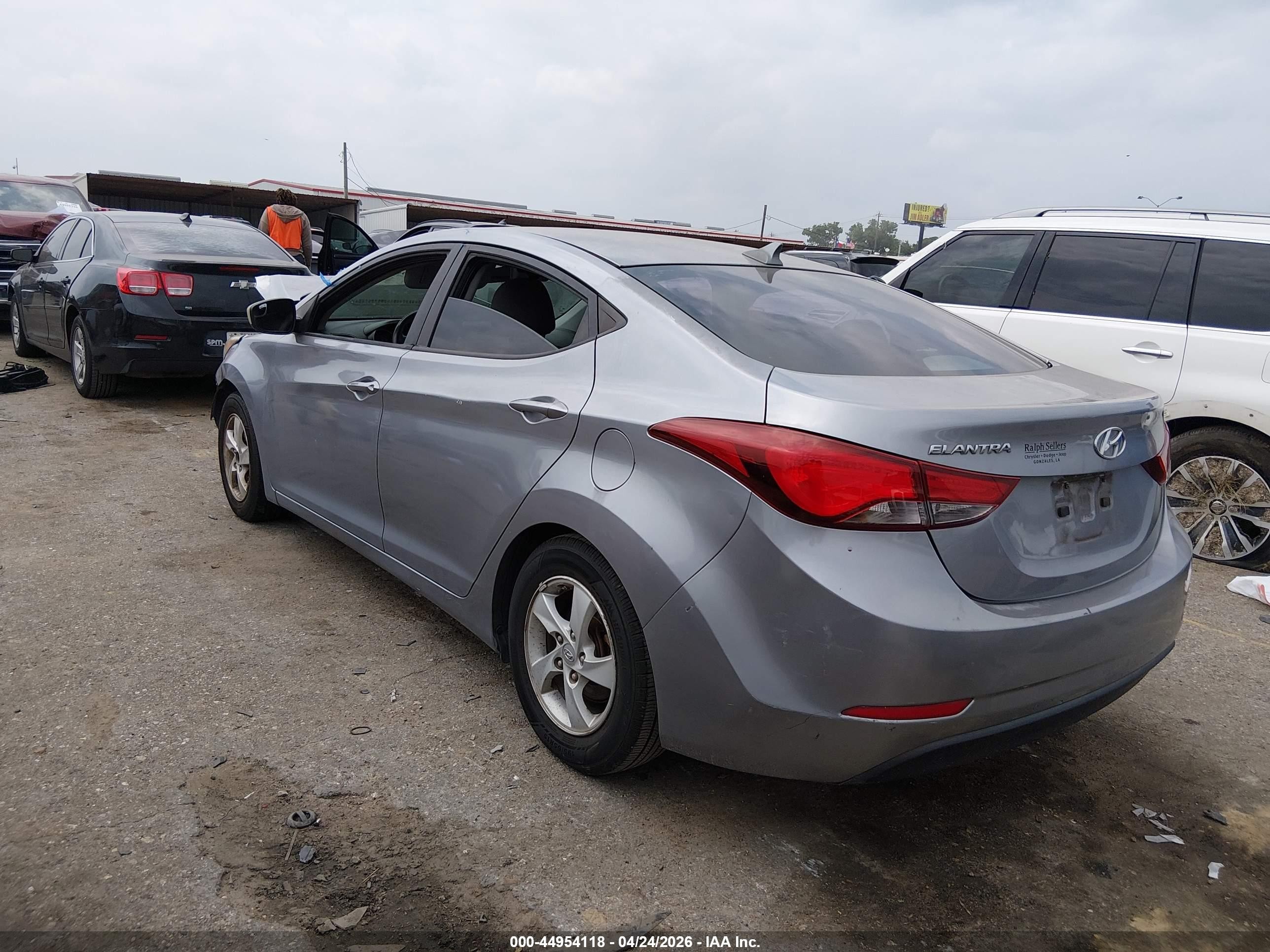 2015 Hyundai Elantra Se Silver vin: 5NPDH4AE3FH640775