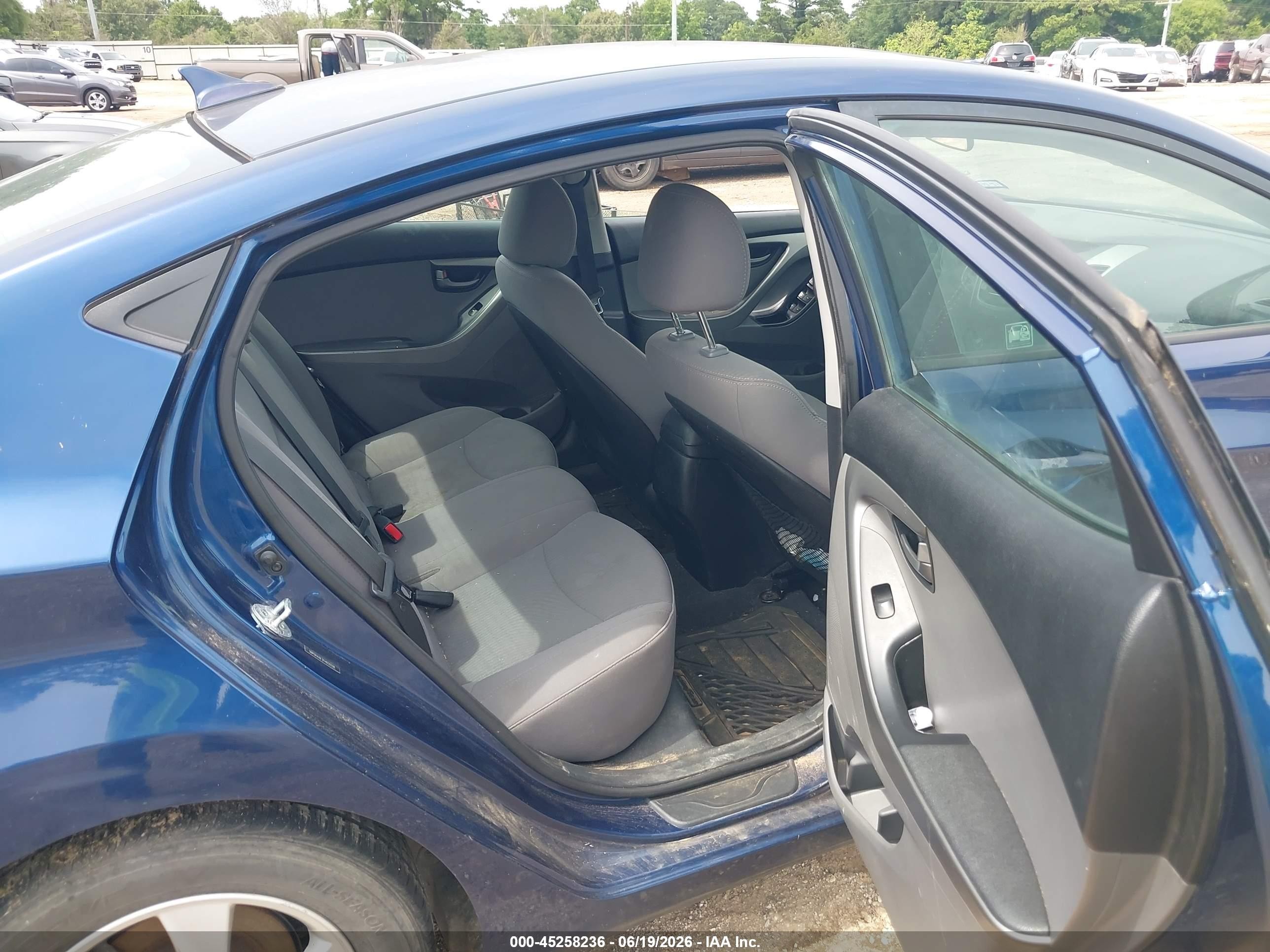 2015 Hyundai Elantra Se Синий vin: 5NPDH4AE3FH650108