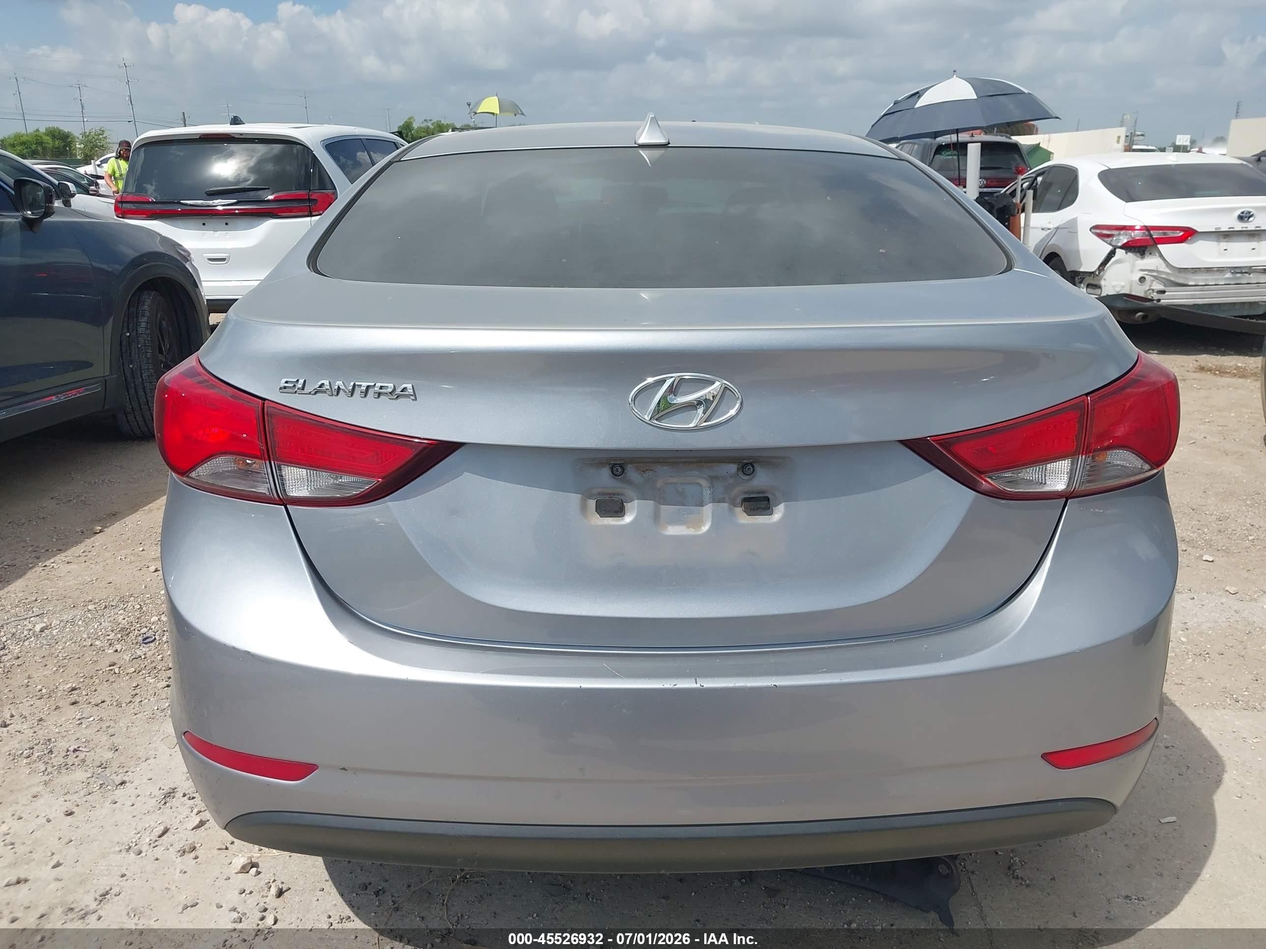 2015 Hyundai Elantra Se Gray vin: 5NPDH4AE3FH651114