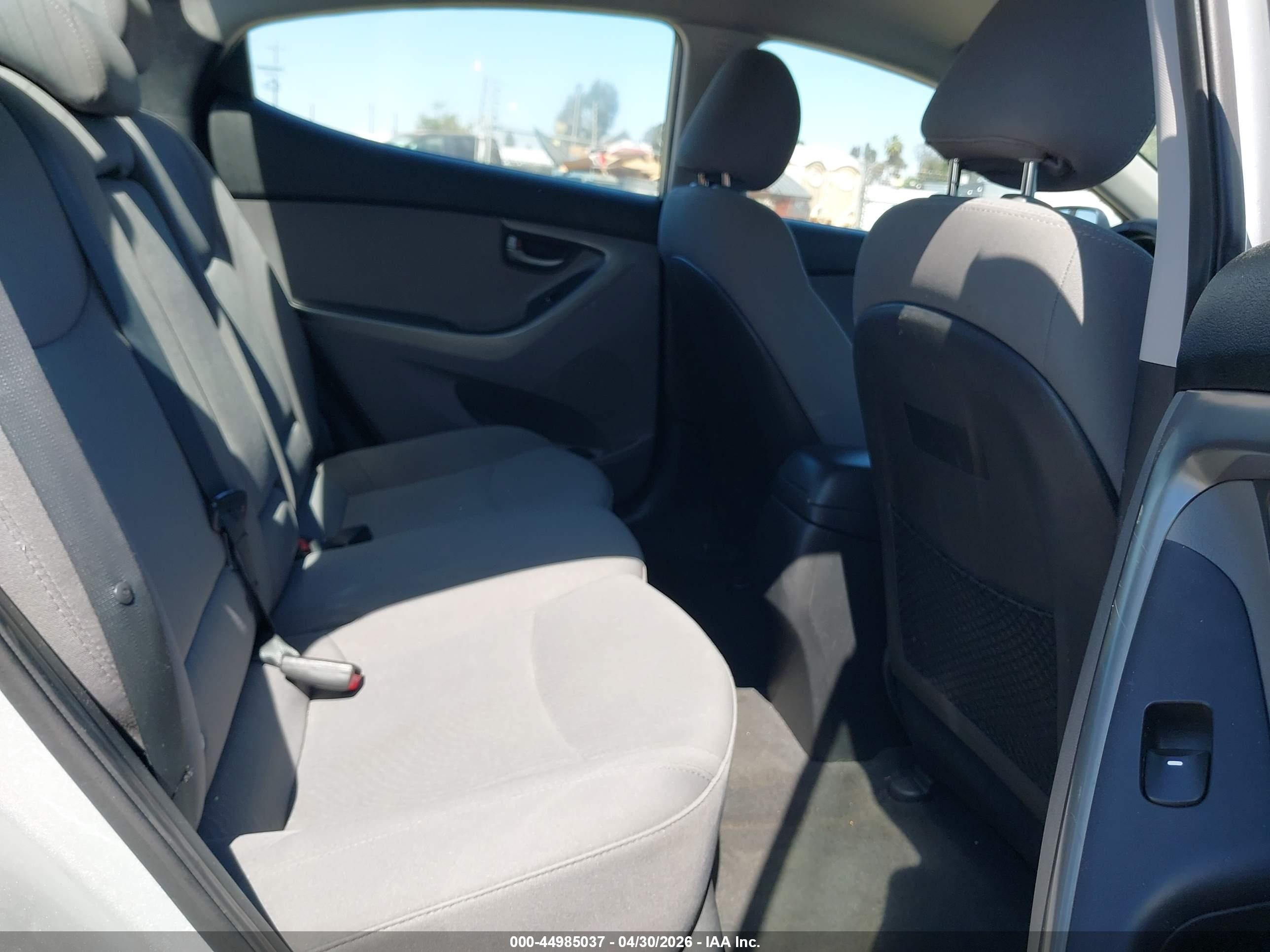 2016 Hyundai Elantra Se Silver vin: 5NPDH4AE3GH707103