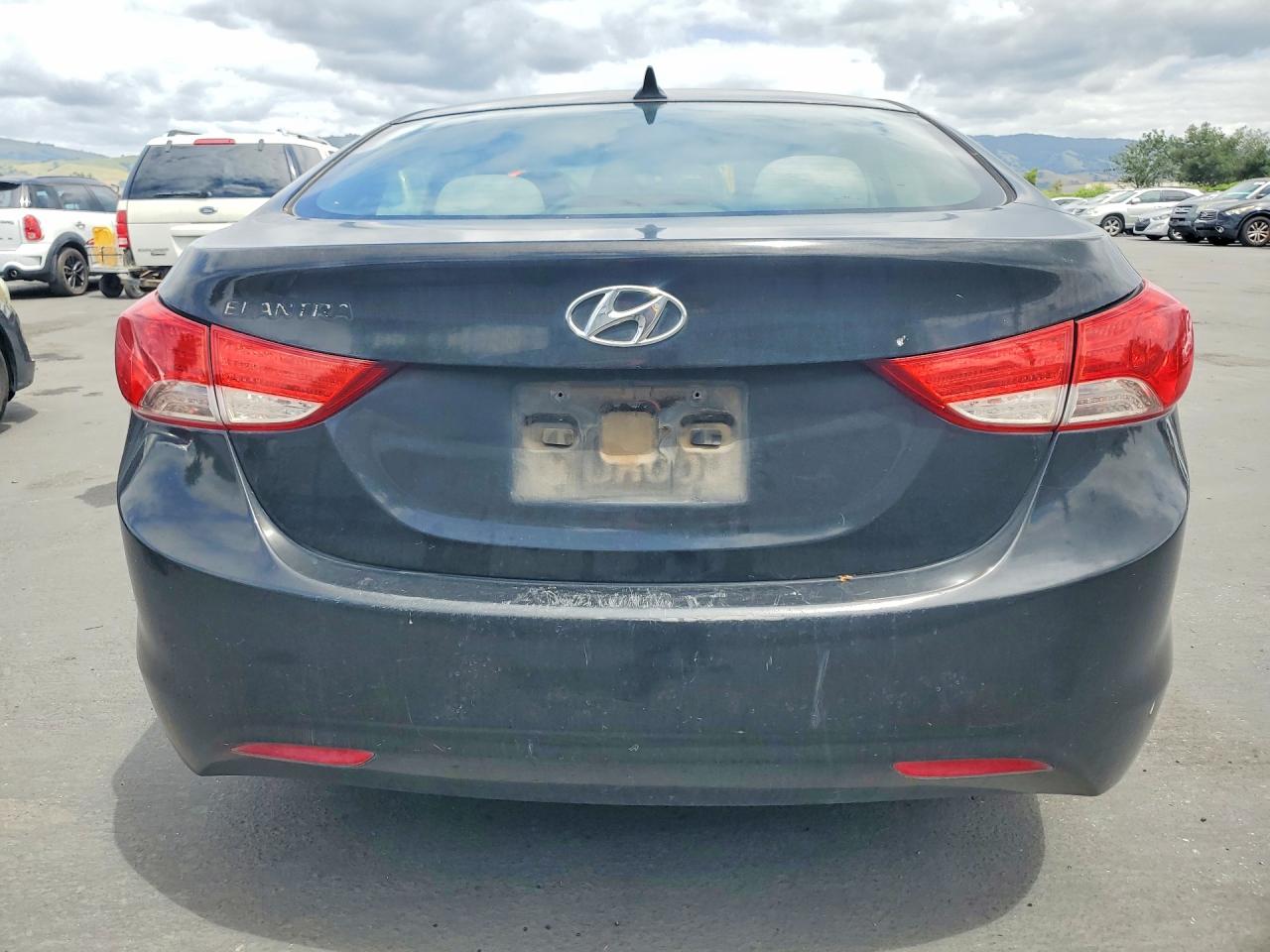 2011 Hyundai Elantra Gls Black vin: 5NPDH4AE4BH000505