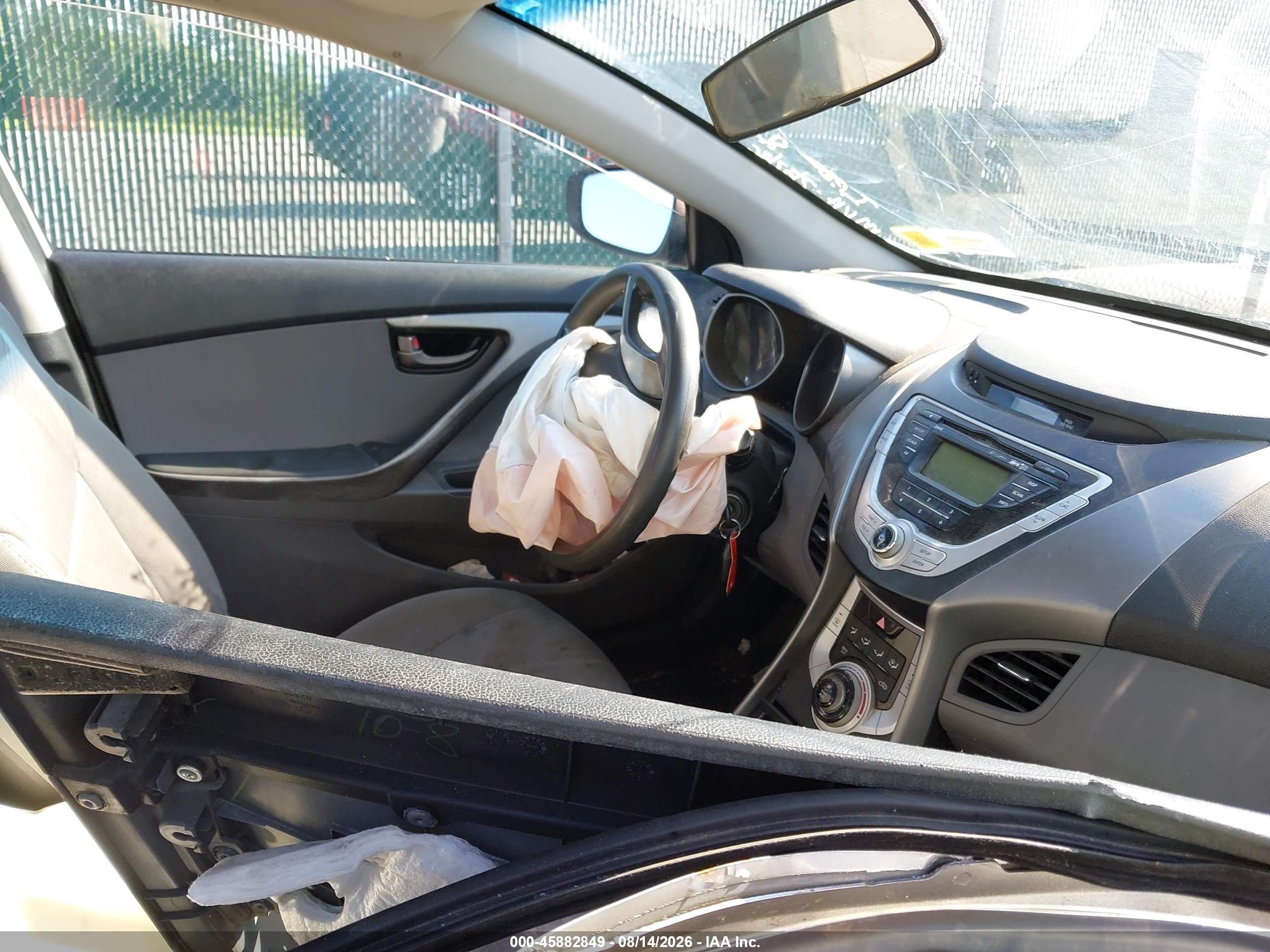 2011 Hyundai Elantra Gls Silver vin: 5NPDH4AE4BH000911
