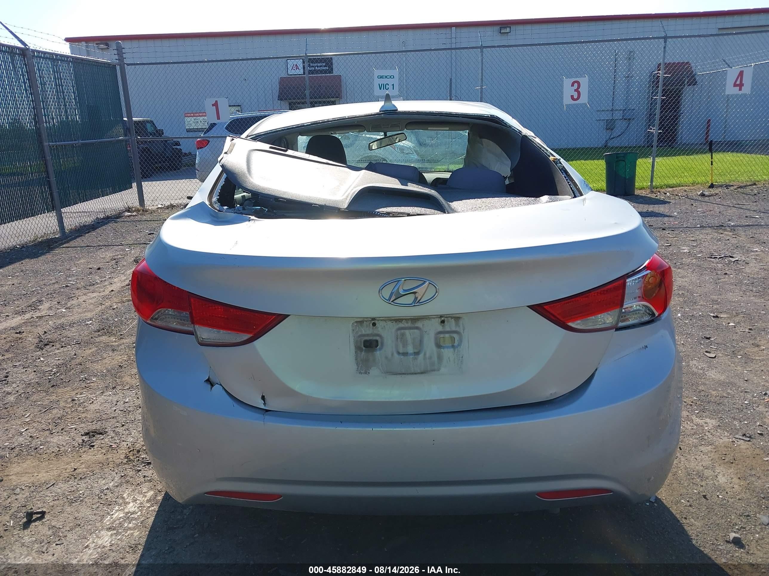2011 Hyundai Elantra Gls Silver vin: 5NPDH4AE4BH000911