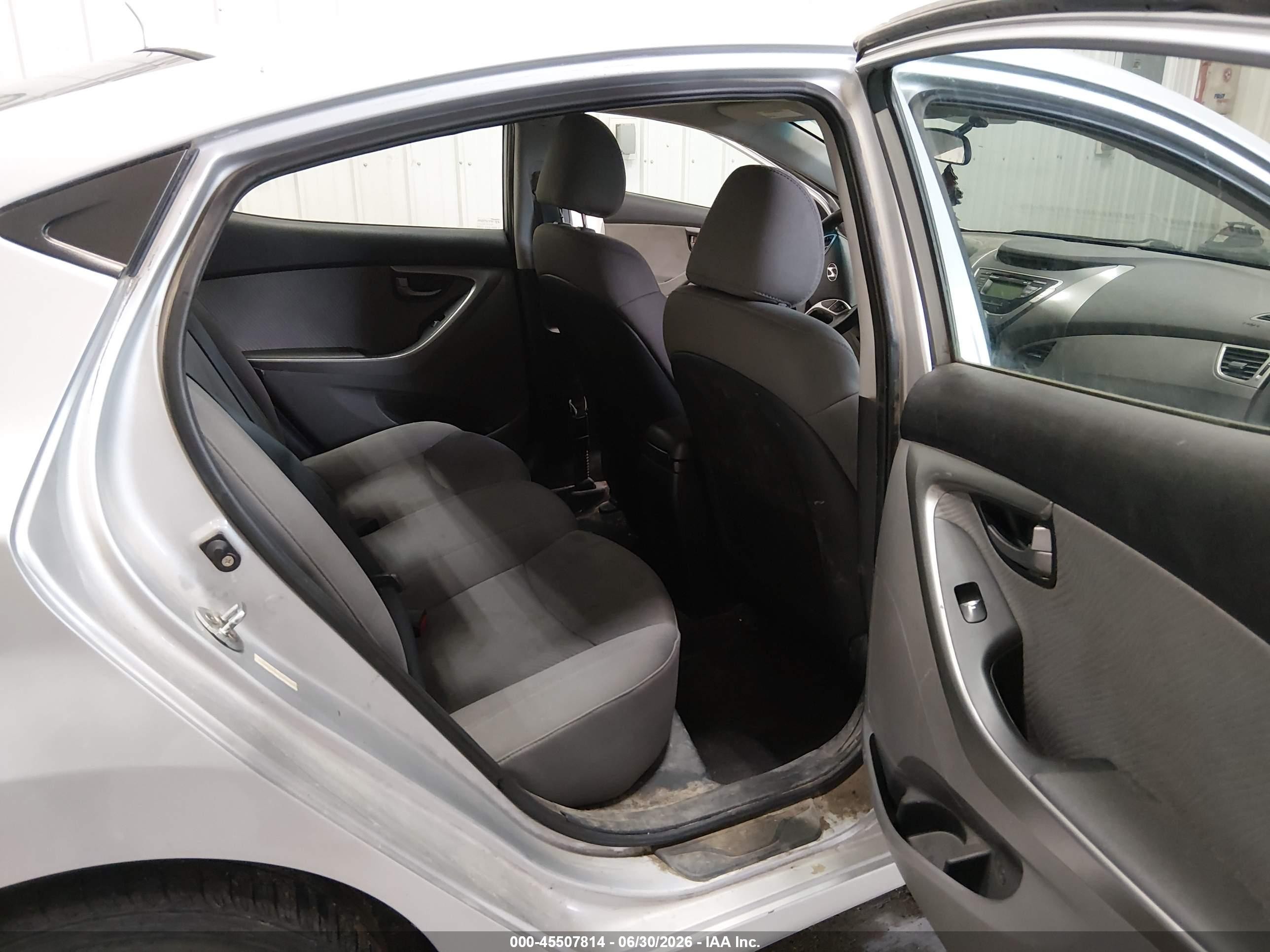 2011 Hyundai Elantra Gls Silver vin: 5NPDH4AE4BH005025