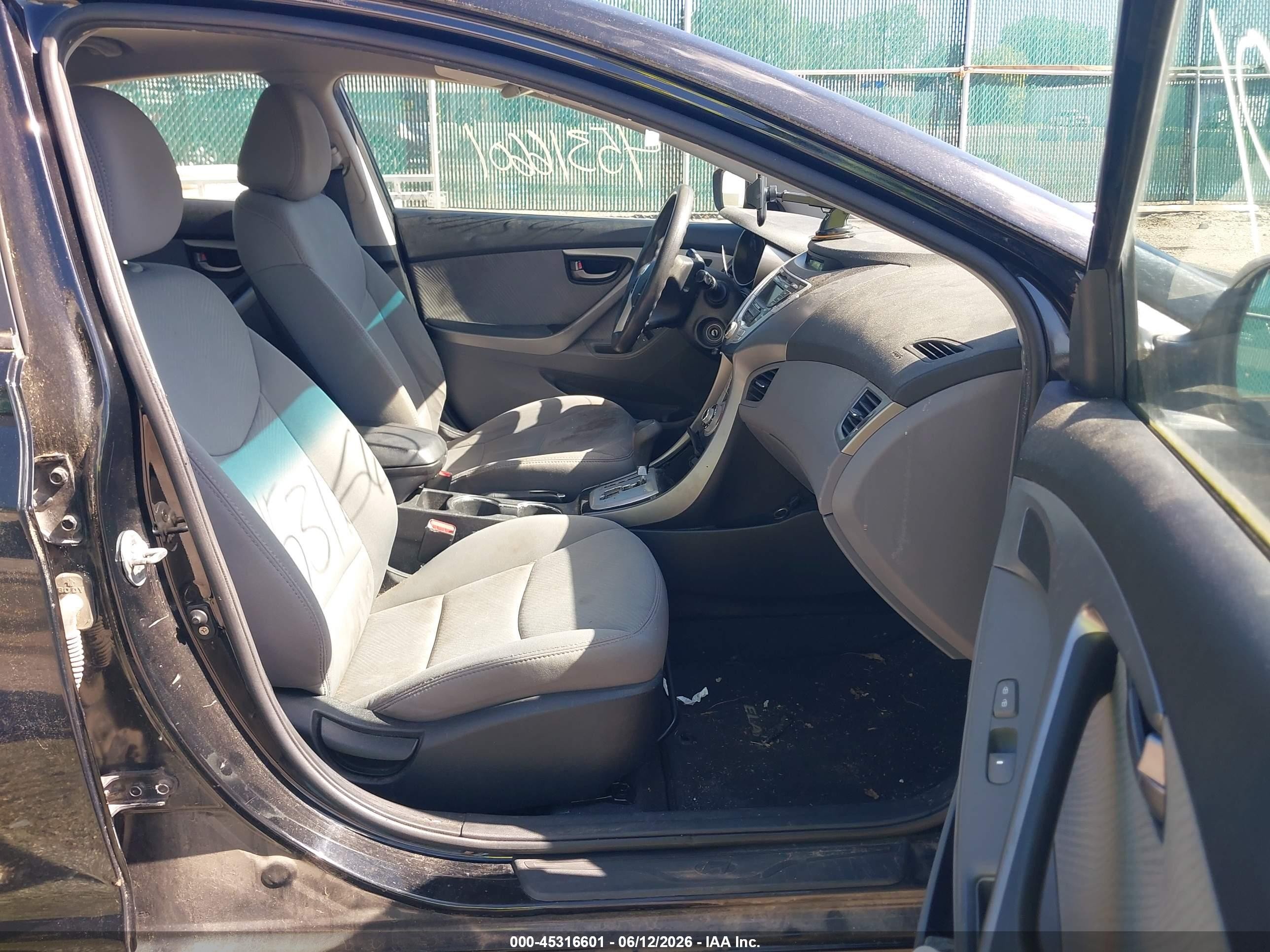 2011 Hyundai Elantra Gls Black vin: 5NPDH4AE4BH009107