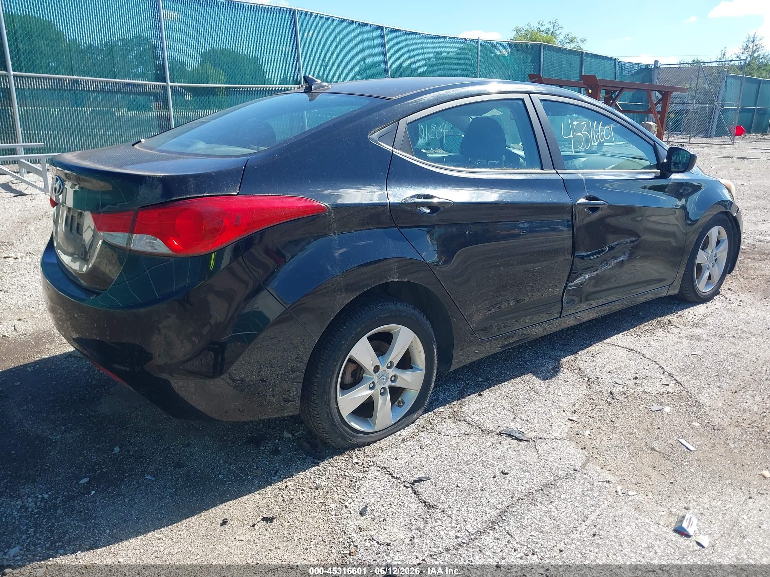 2011 Hyundai Elantra Gls Black vin: 5NPDH4AE4BH009107