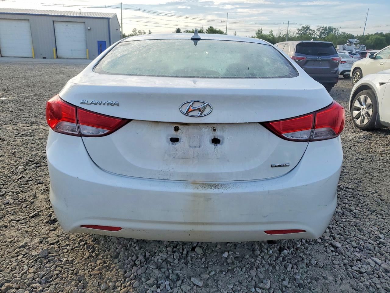 2011 Hyundai Elantra Limited White vin: 5NPDH4AE4BH010001