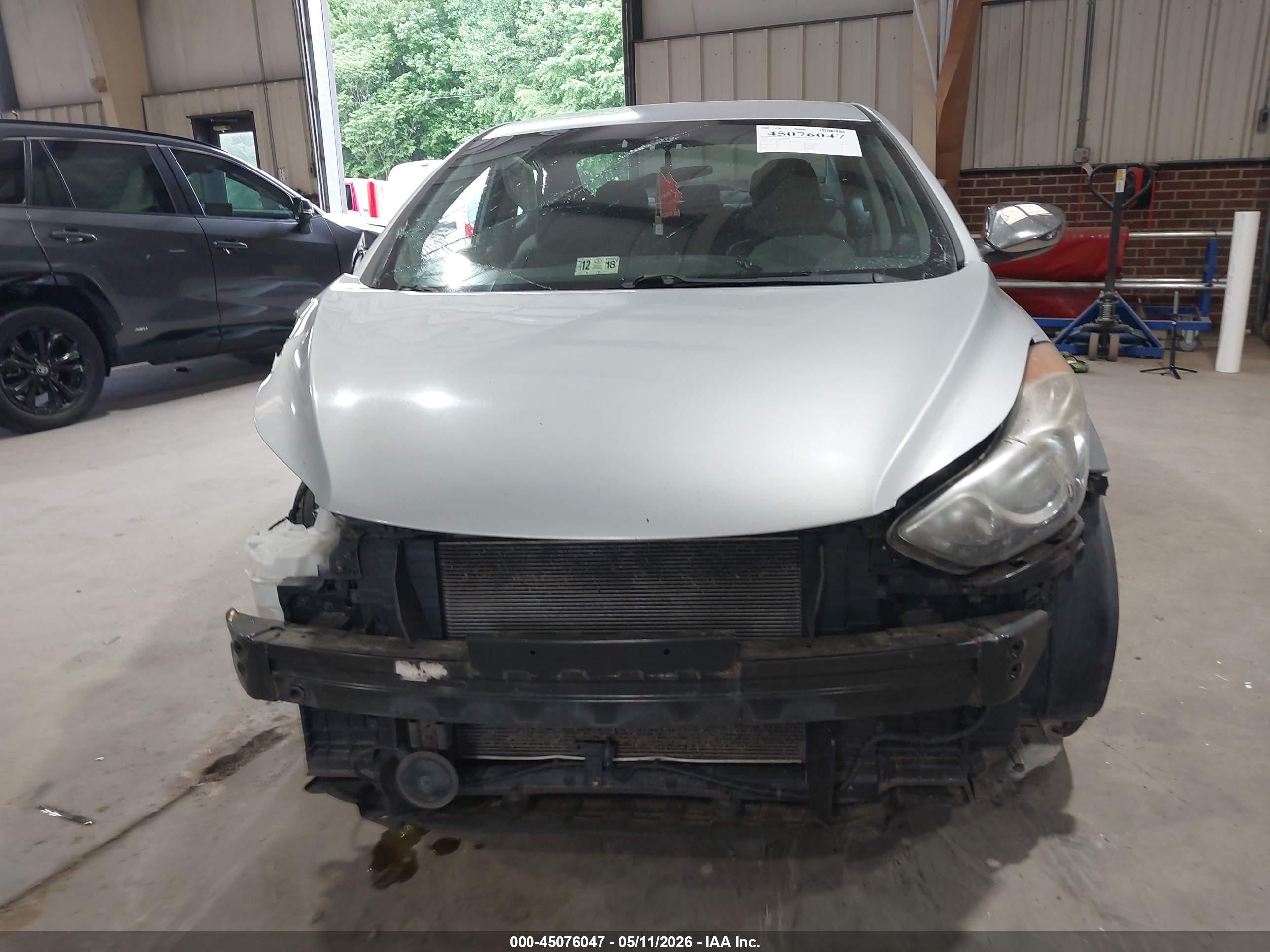 2011 Hyundai Elantra Gls Silver vin: 5NPDH4AE4BH012864