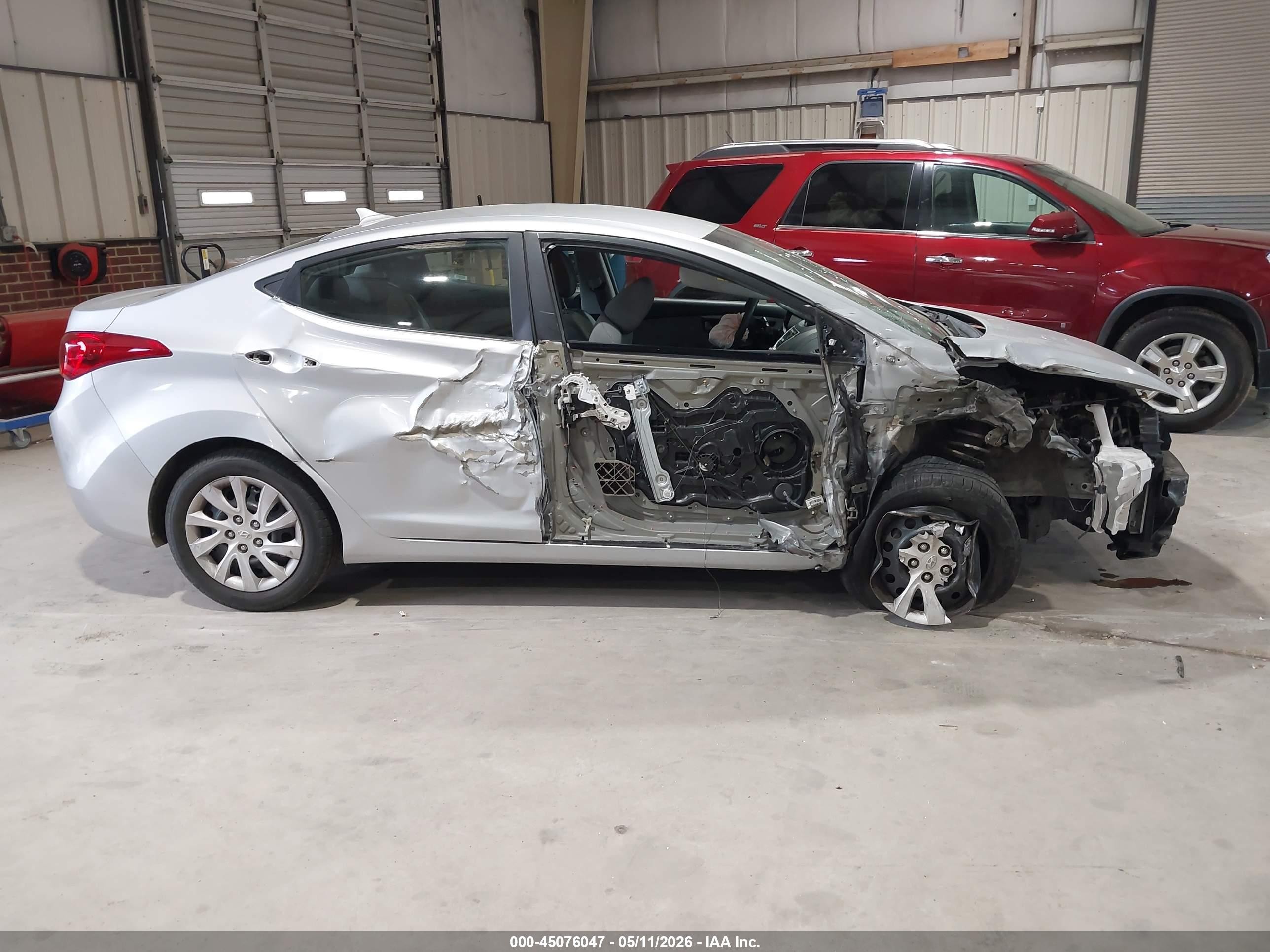 2011 Hyundai Elantra Gls Silver vin: 5NPDH4AE4BH012864