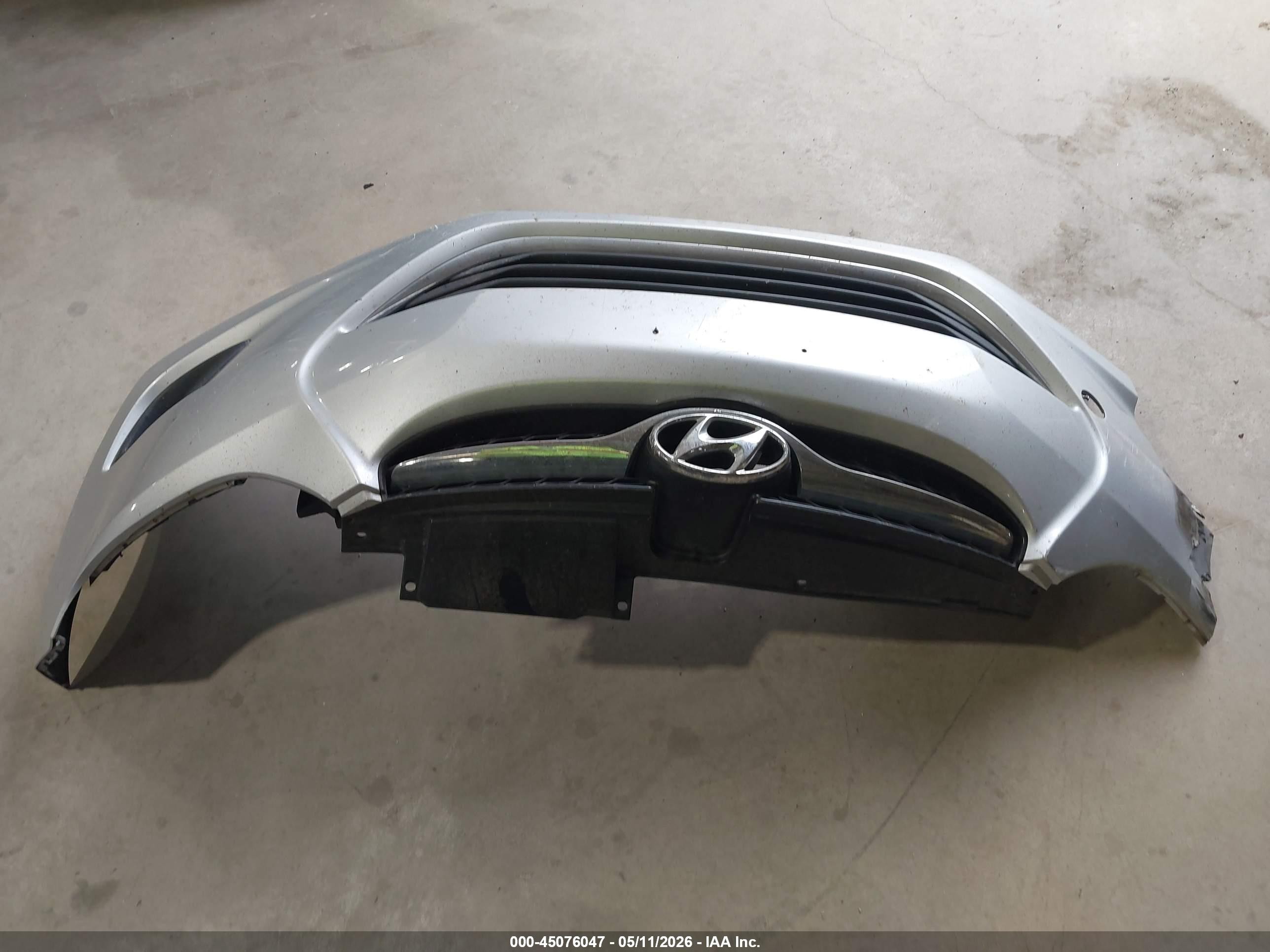 2011 Hyundai Elantra Gls Silver vin: 5NPDH4AE4BH012864