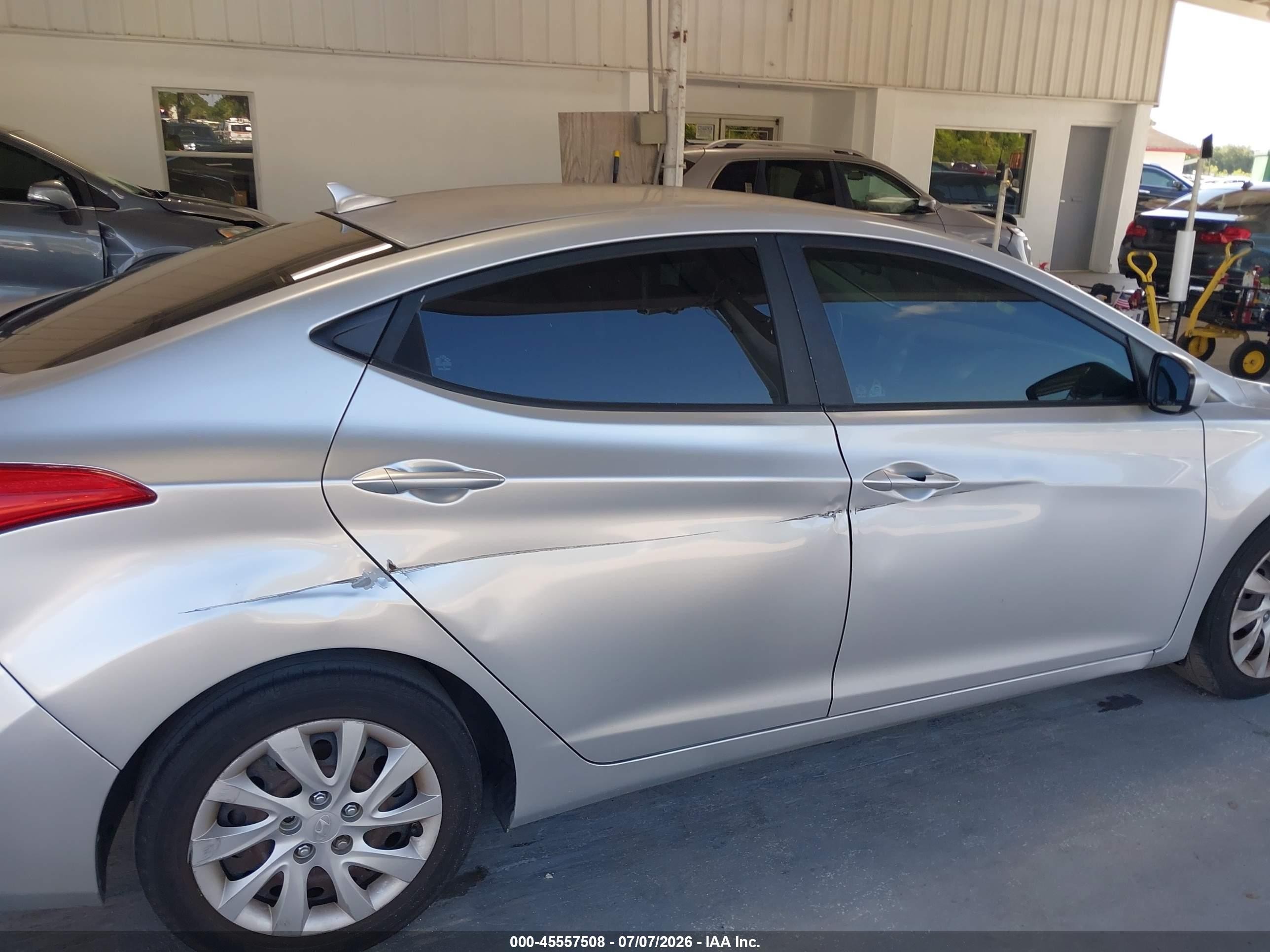 2011 Hyundai Elantra Gls Silver vin: 5NPDH4AE4BH029812