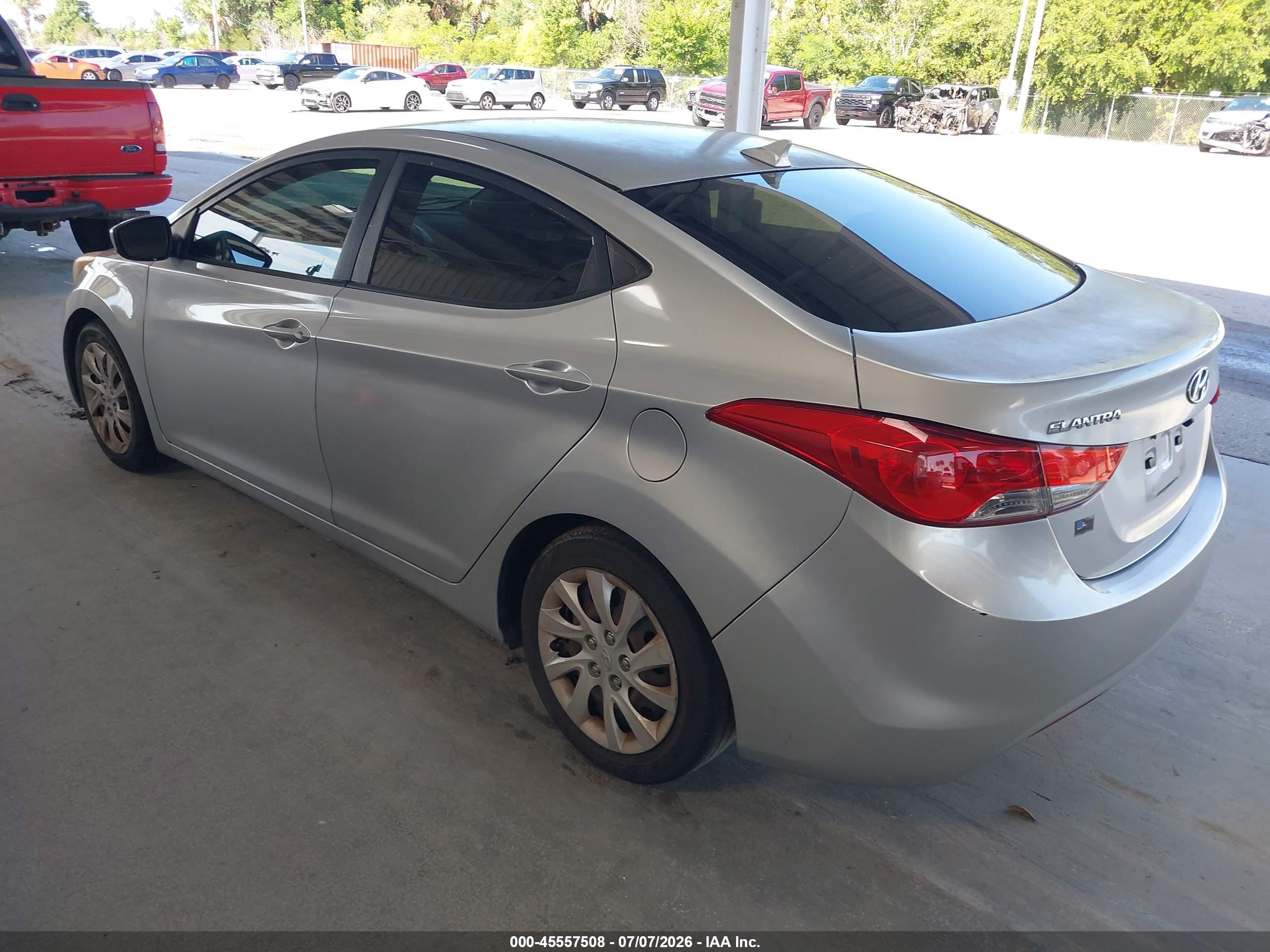 2011 Hyundai Elantra Gls Silver vin: 5NPDH4AE4BH029812