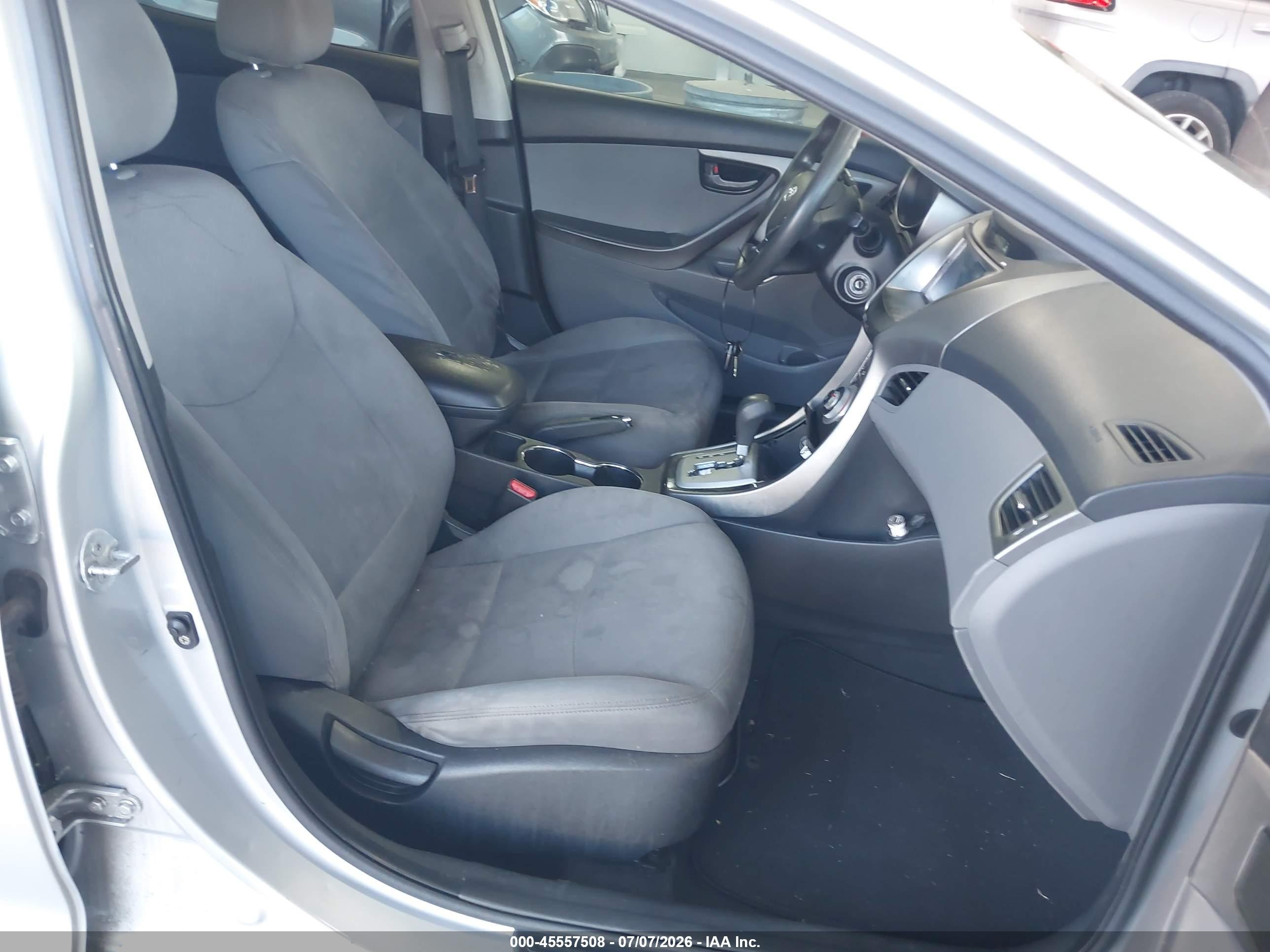2011 Hyundai Elantra Gls Silver vin: 5NPDH4AE4BH029812