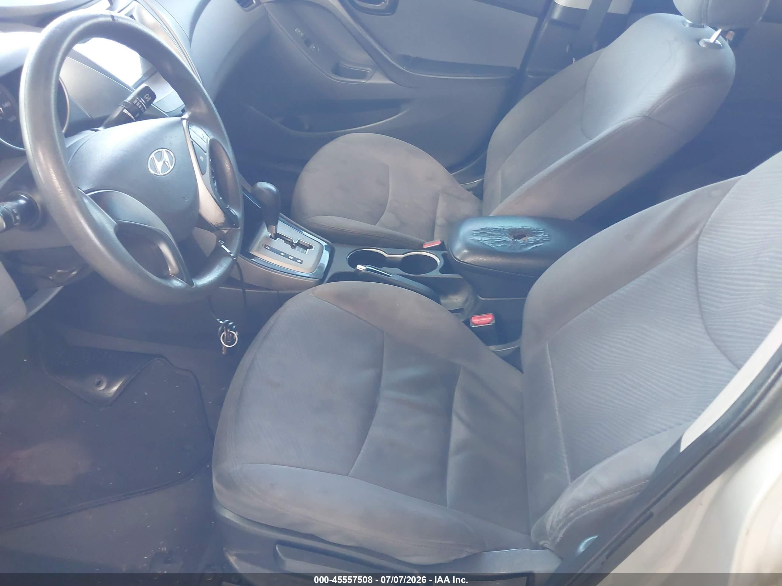 2011 Hyundai Elantra Gls Silver vin: 5NPDH4AE4BH029812