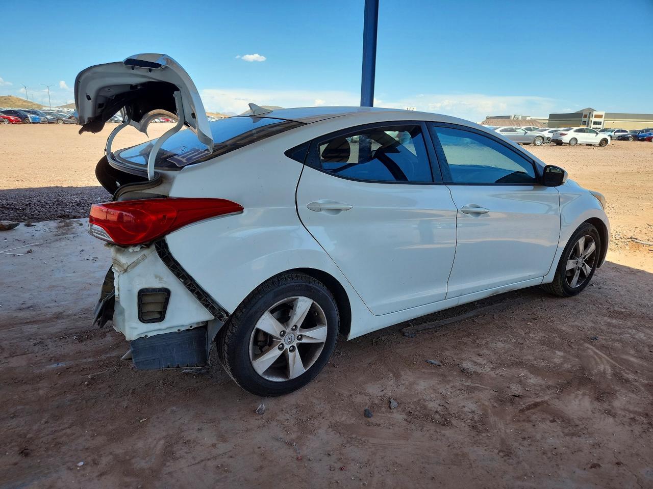2011 Hyundai Elantra Gls White vin: 5NPDH4AE4BH050790