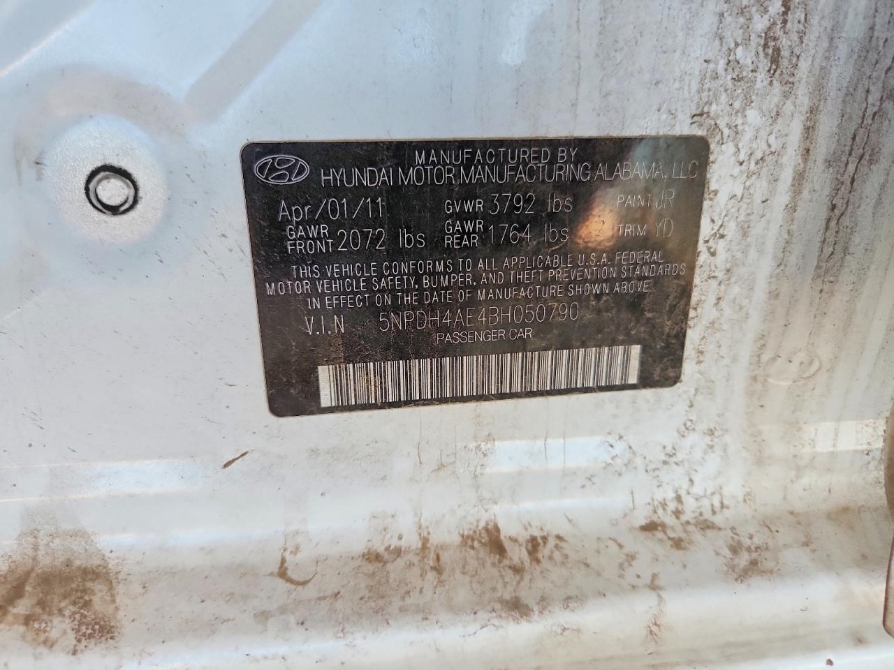 2011 Hyundai Elantra Gls White vin: 5NPDH4AE4BH050790