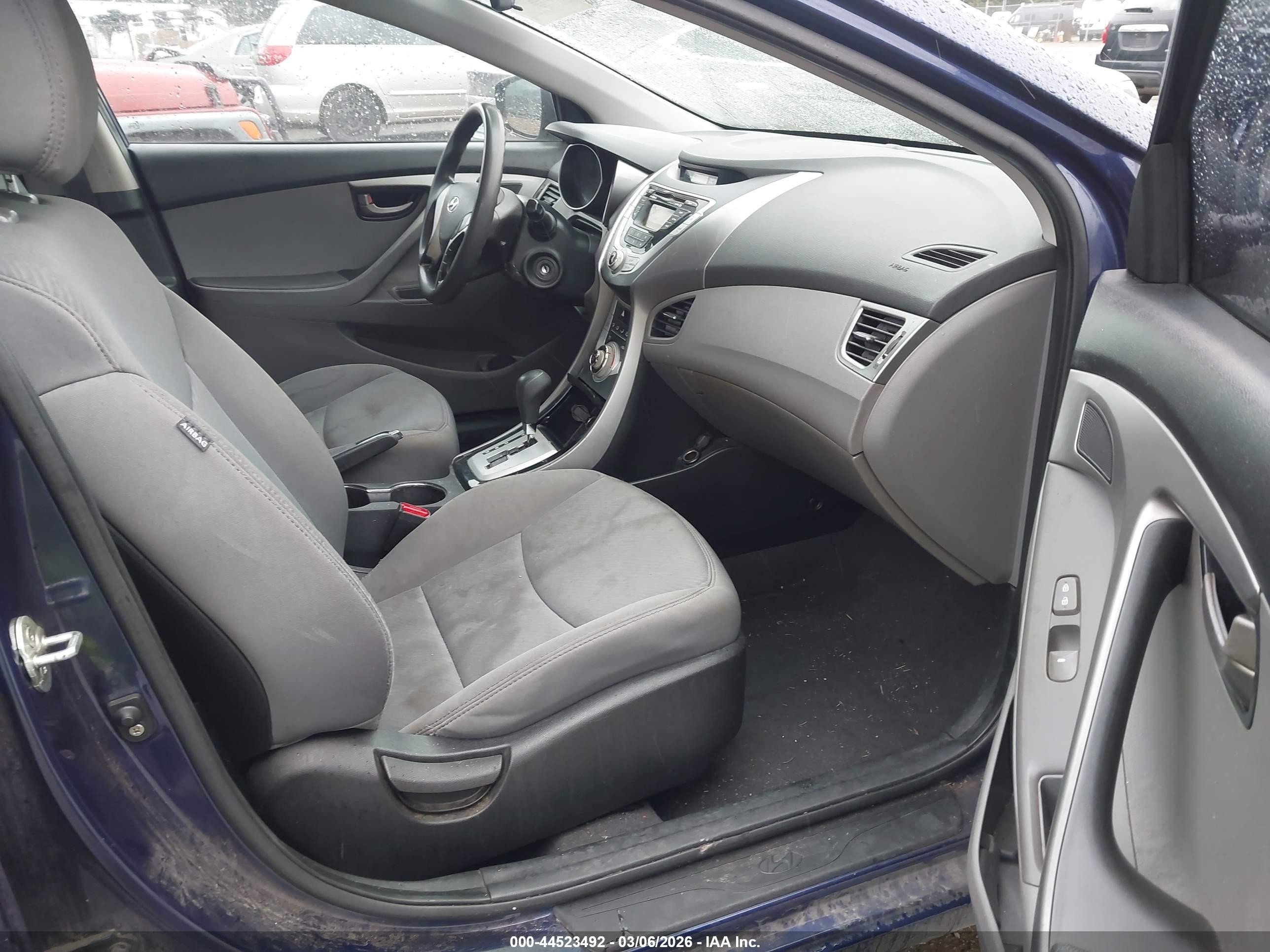 2011 Hyundai Elantra Gls Blue vin: 5NPDH4AE4BH060977
