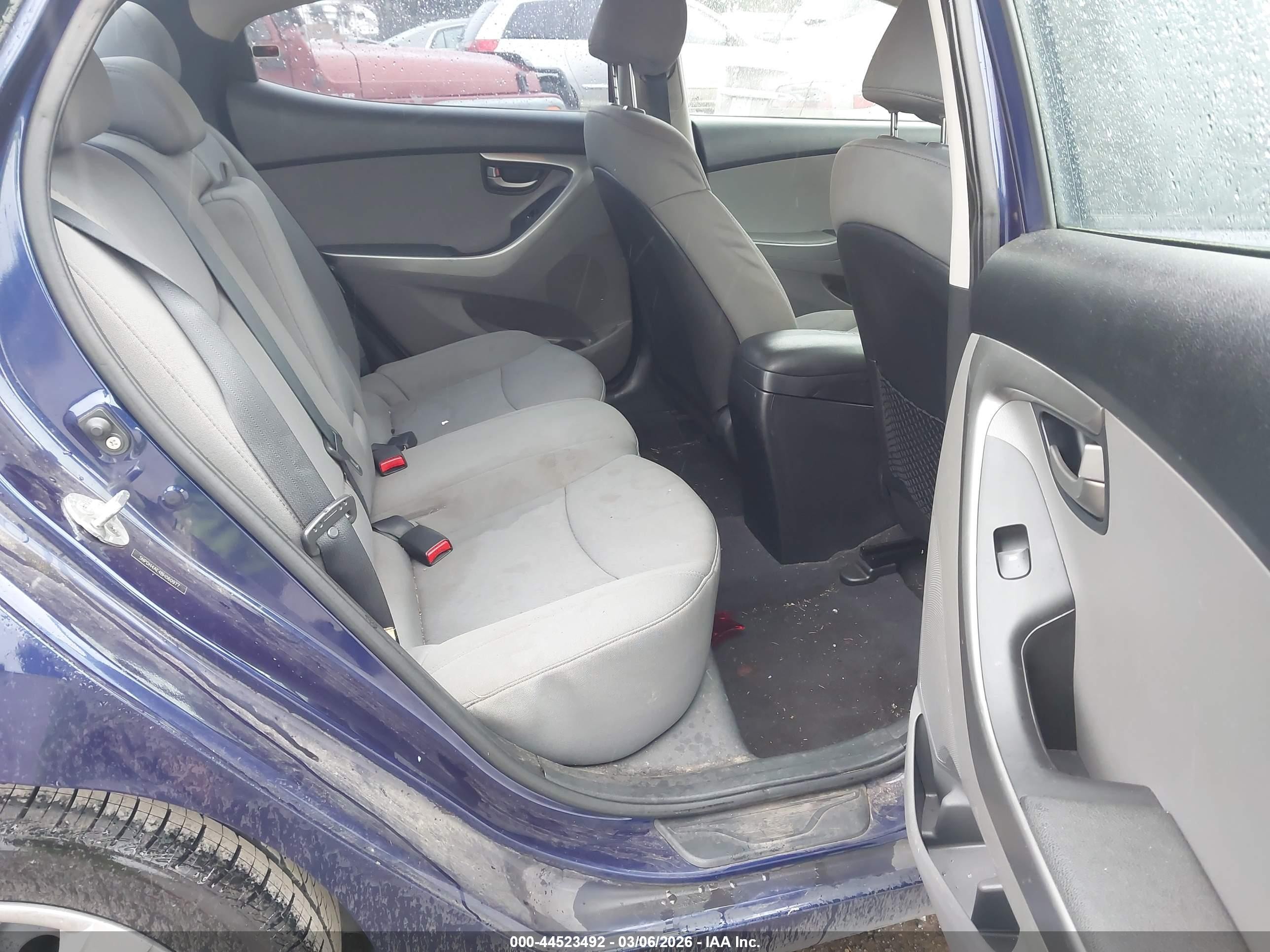2011 Hyundai Elantra Gls Blue vin: 5NPDH4AE4BH060977