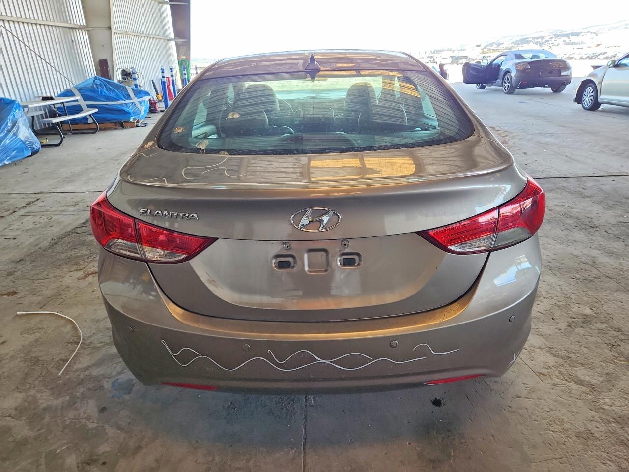 2012 Hyundai Elantra Gls Silver vin: 5NPDH4AE4CH071592