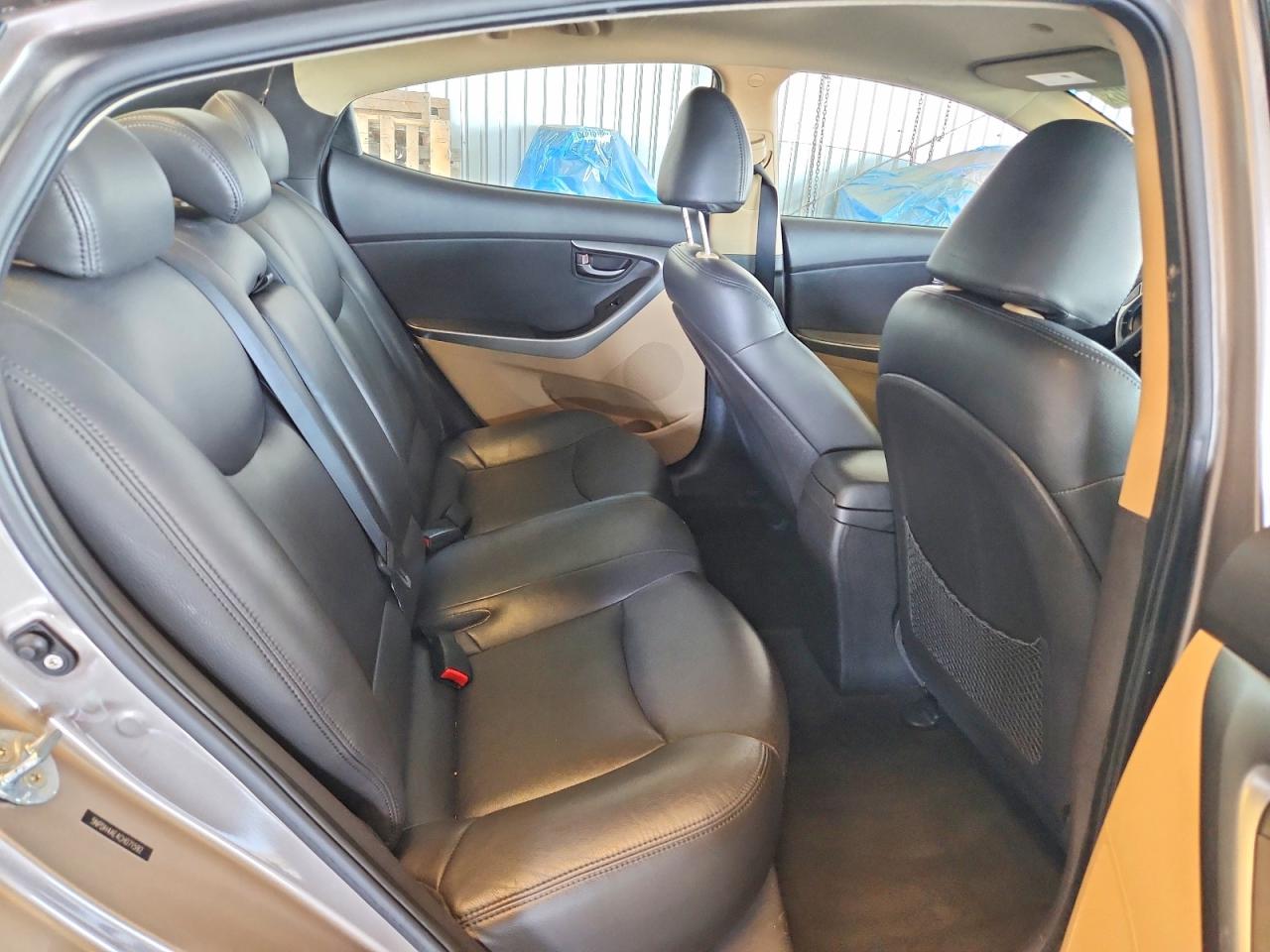 2012 Hyundai Elantra Gls Silver vin: 5NPDH4AE4CH071592