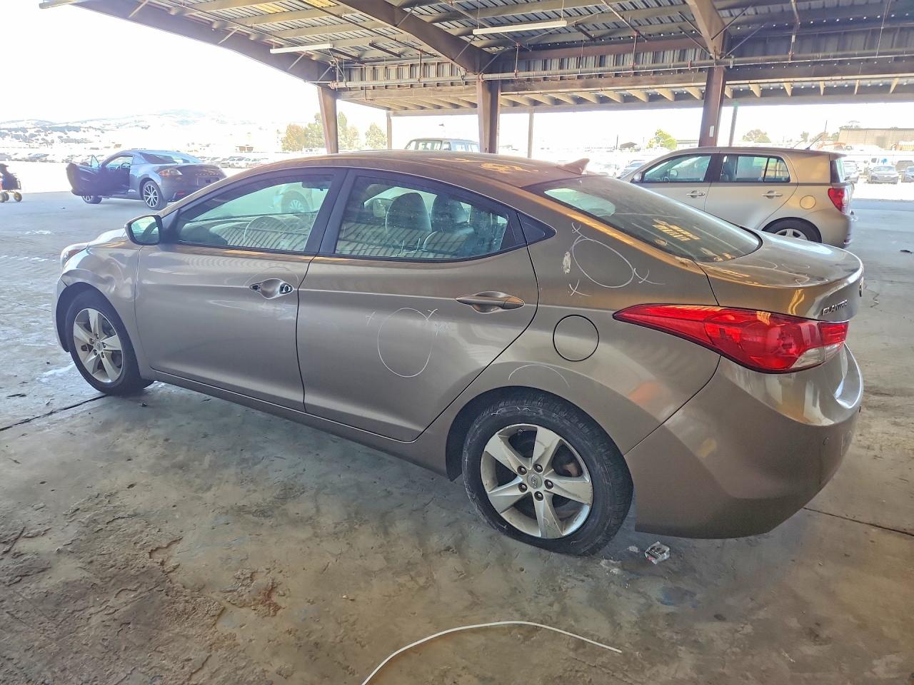 2012 Hyundai Elantra Gls Silver vin: 5NPDH4AE4CH071592
