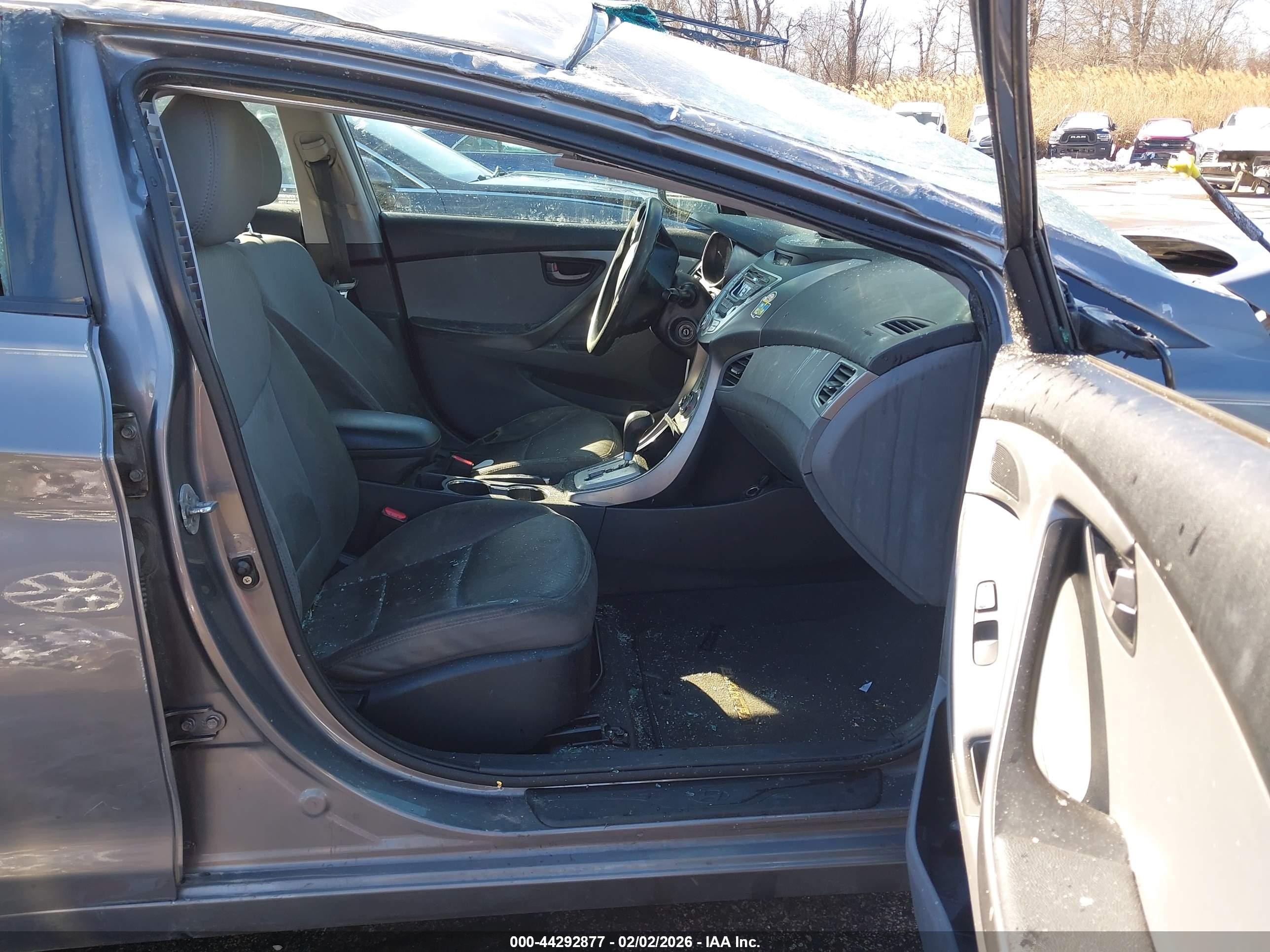 2012 Hyundai Elantra Gls Gray vin: 5NPDH4AE4CH074380