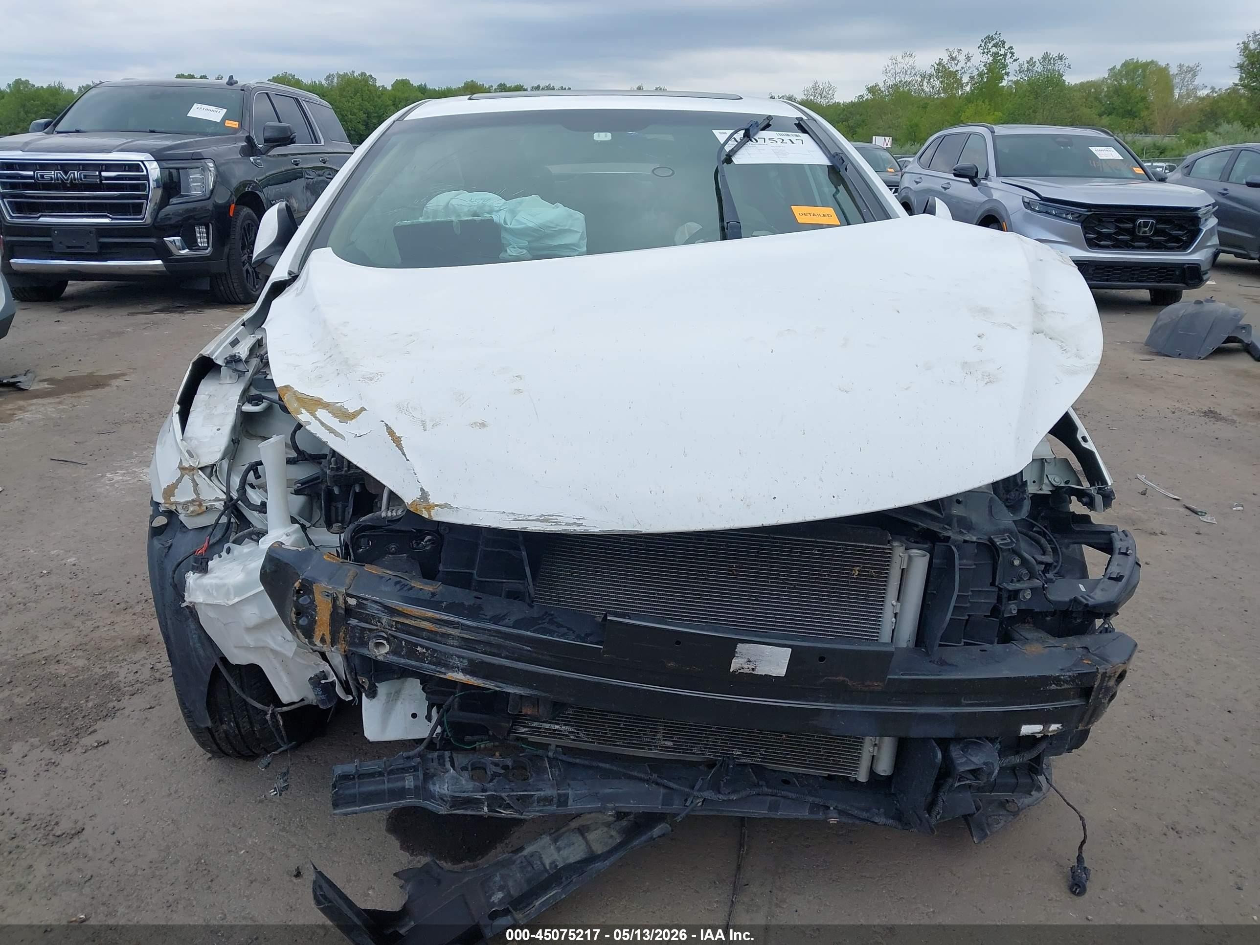 2012 Hyundai Elantra Limited White vin: 5NPDH4AE4CH086030
